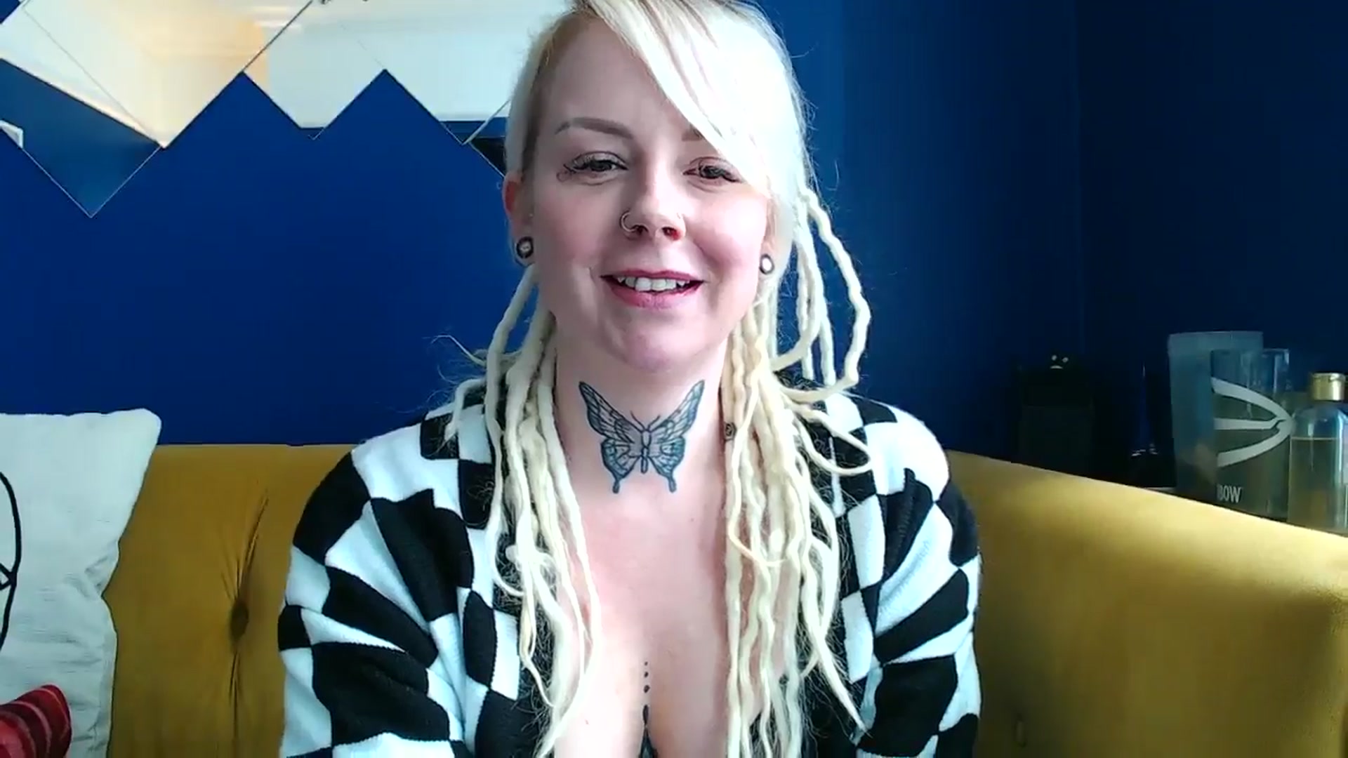 Gallery image thumbnail from pixieDread's myfreecams stream on, 02/06/2025, 14:10 image 14 of 20