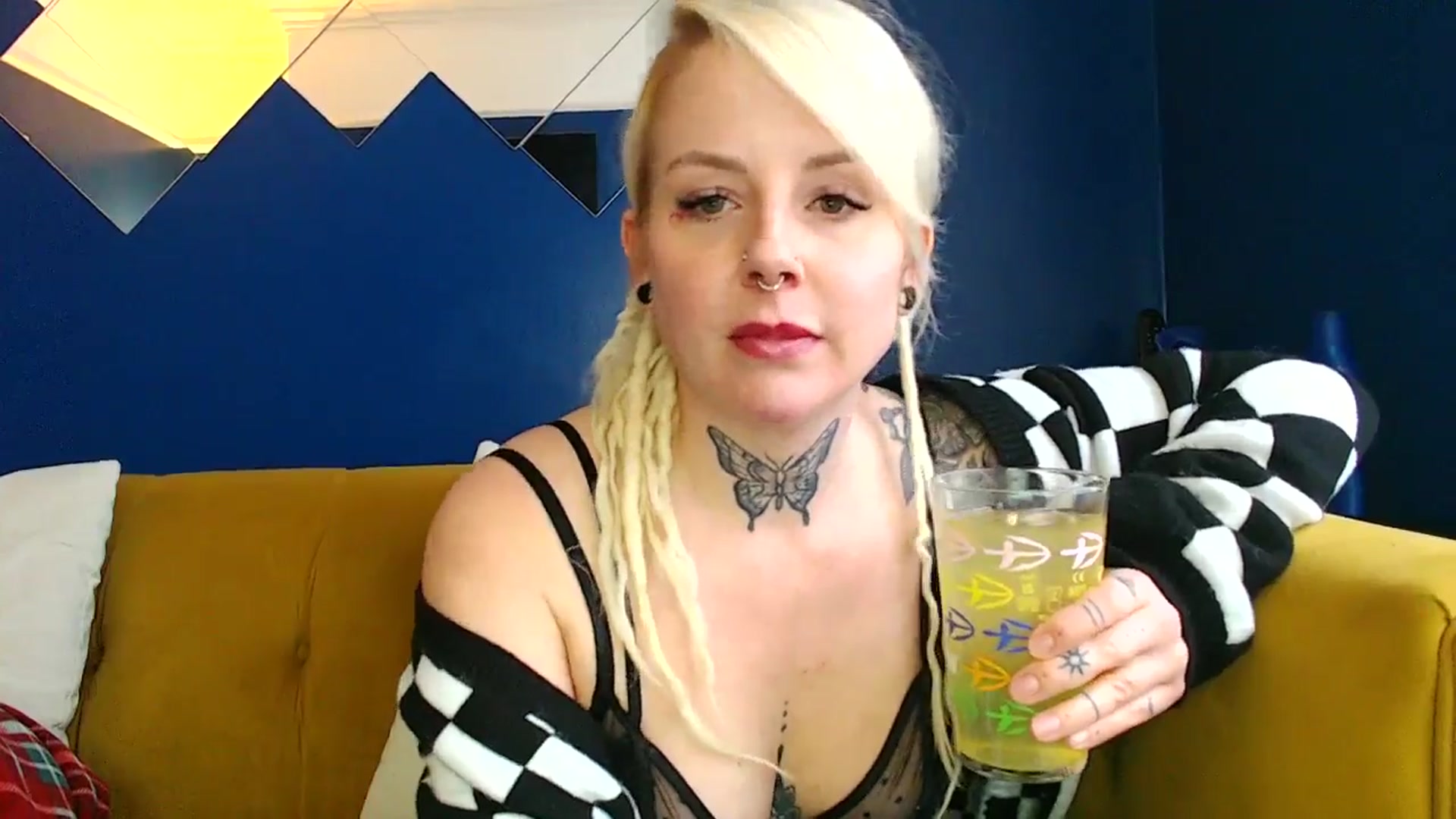 Gallery image thumbnail from pixieDread's myfreecams stream on, 02/28/2025, 11:27 image 6 of 20