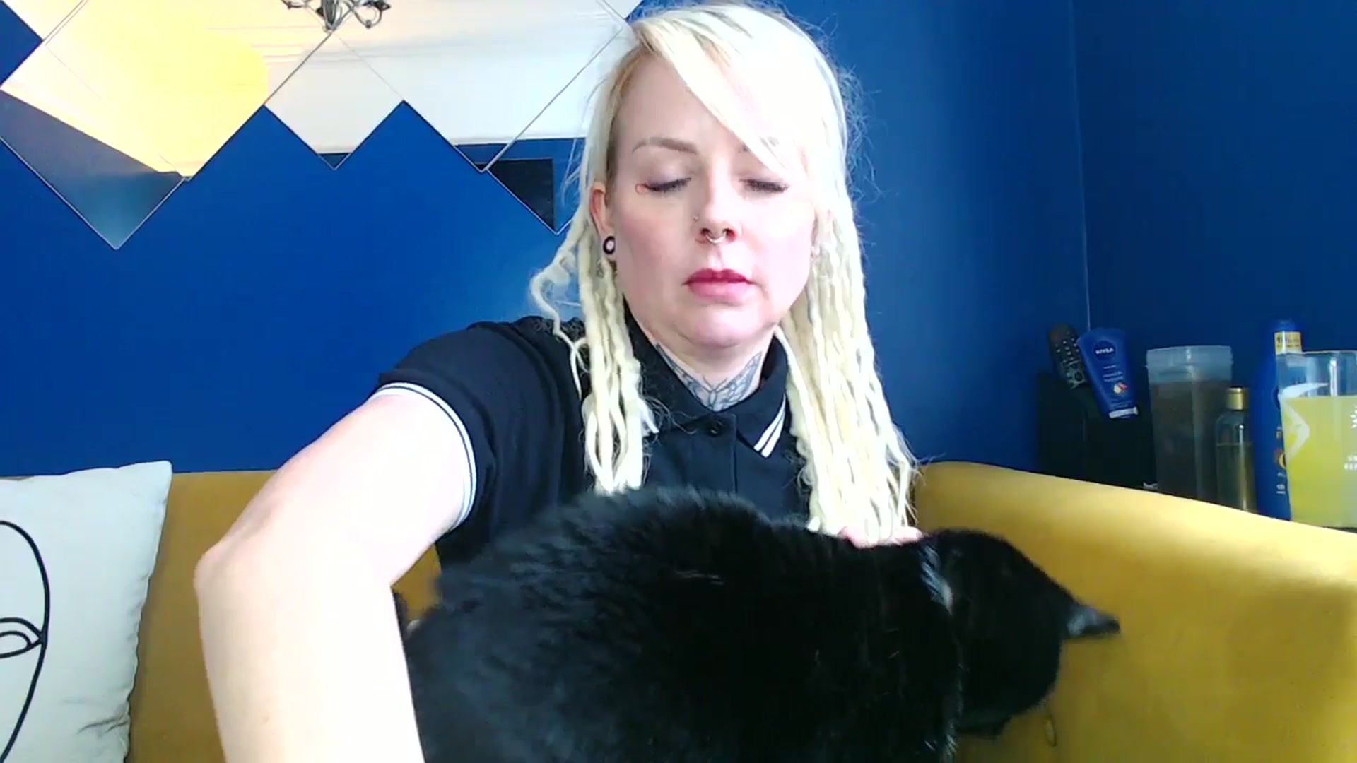 Gallery image thumbnail from pixieDread's myfreecams stream on, 03/04/2025, 11:28 image 13 of 20