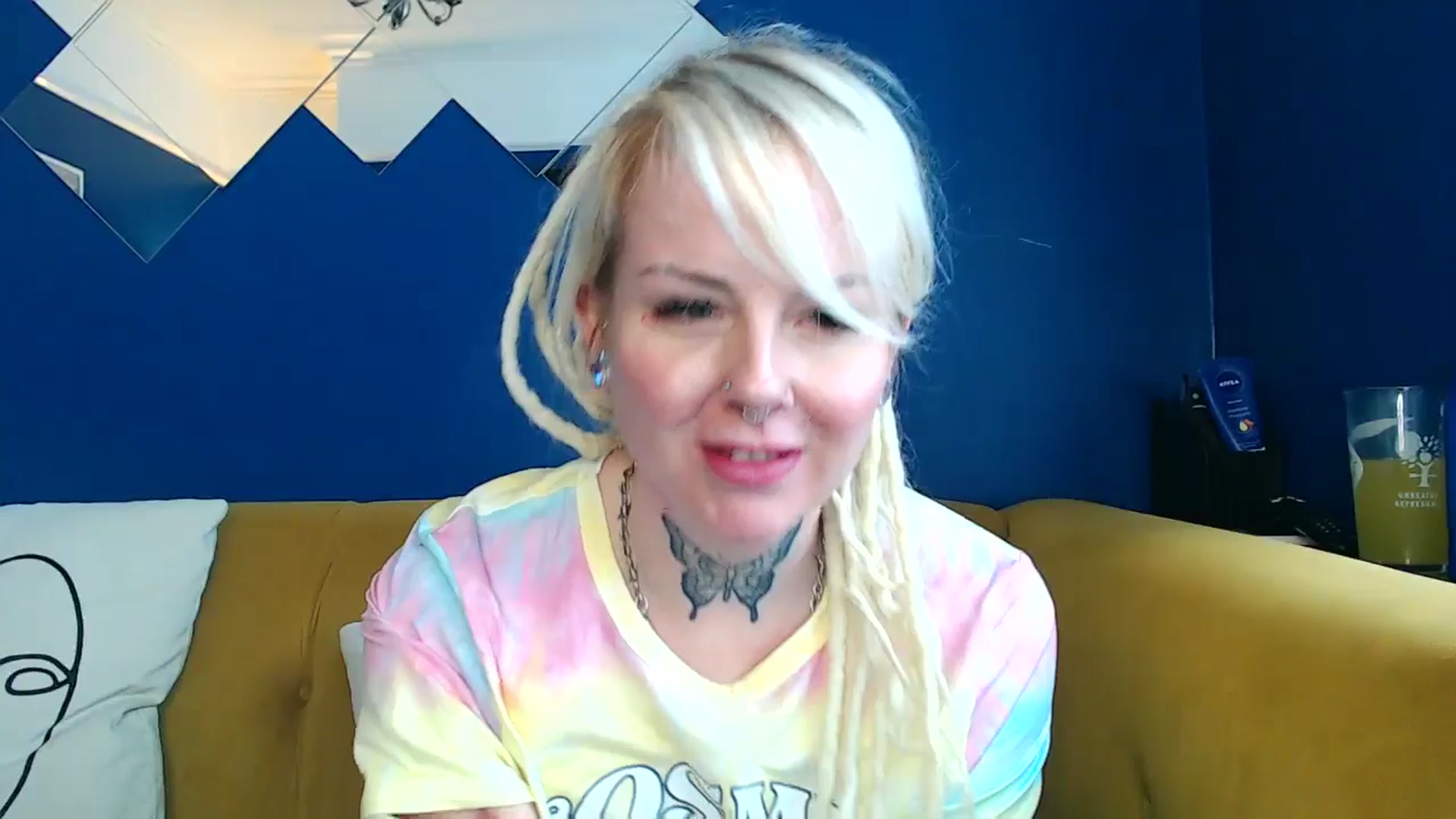 Gallery image thumbnail from pixieDread's myfreecams stream on, 03/07/2025, 13:14 image 2 of 20