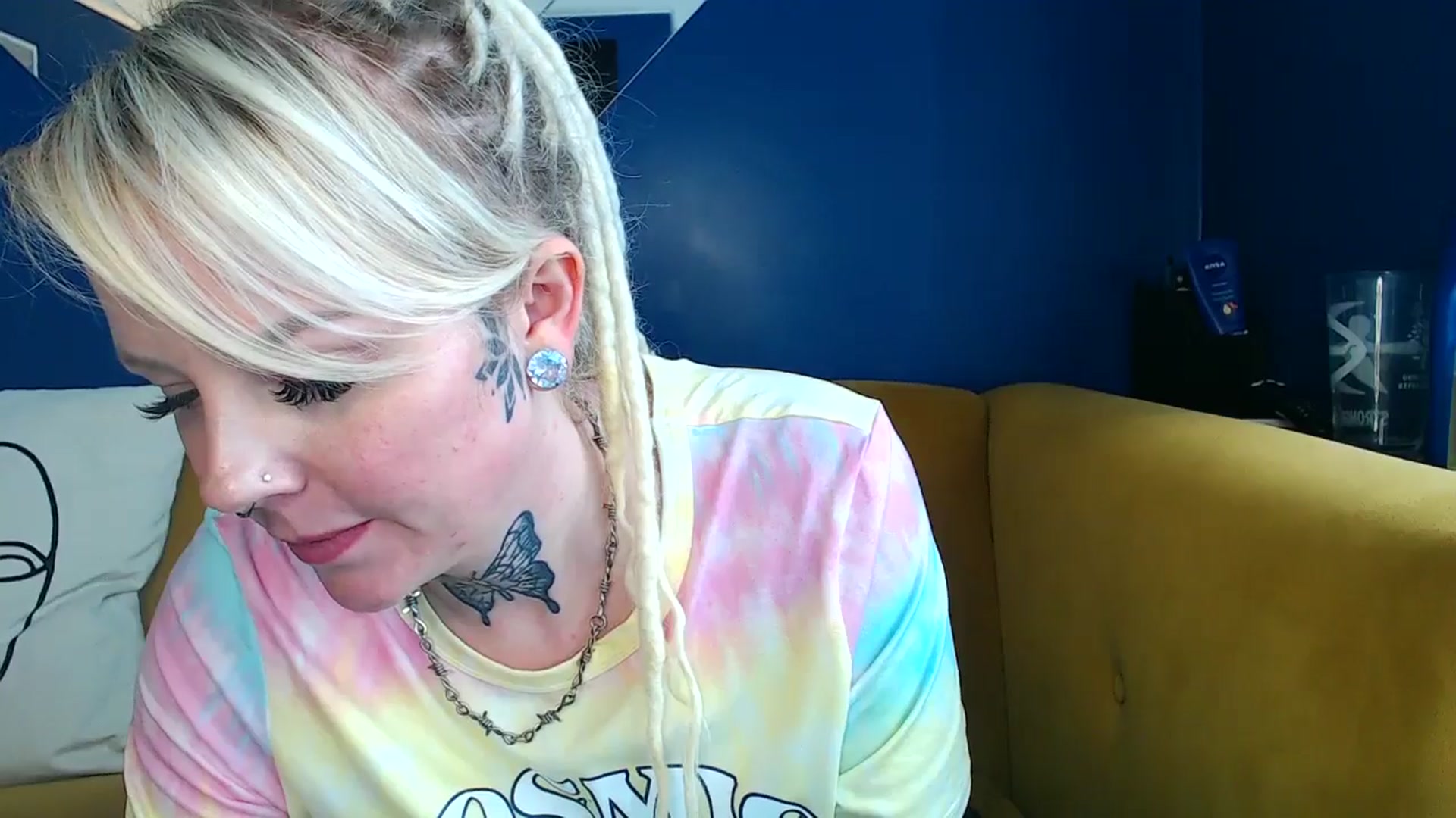 Gallery image thumbnail from pixieDread's myfreecams stream on, 03/07/2025, 13:38 image 12 of 20