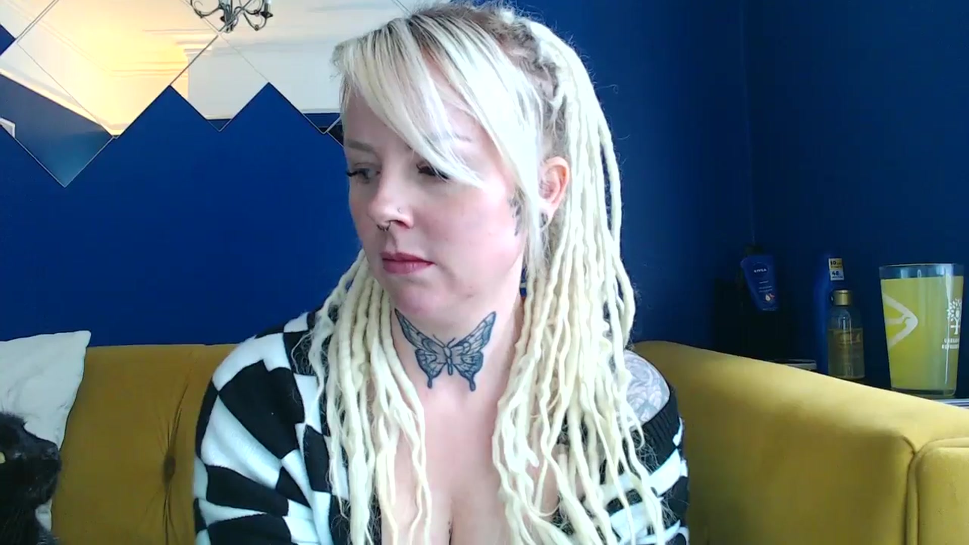 Gallery image thumbnail from pixieDread's myfreecams stream on, 03/10/2025, 12:29 image 12 of 20
