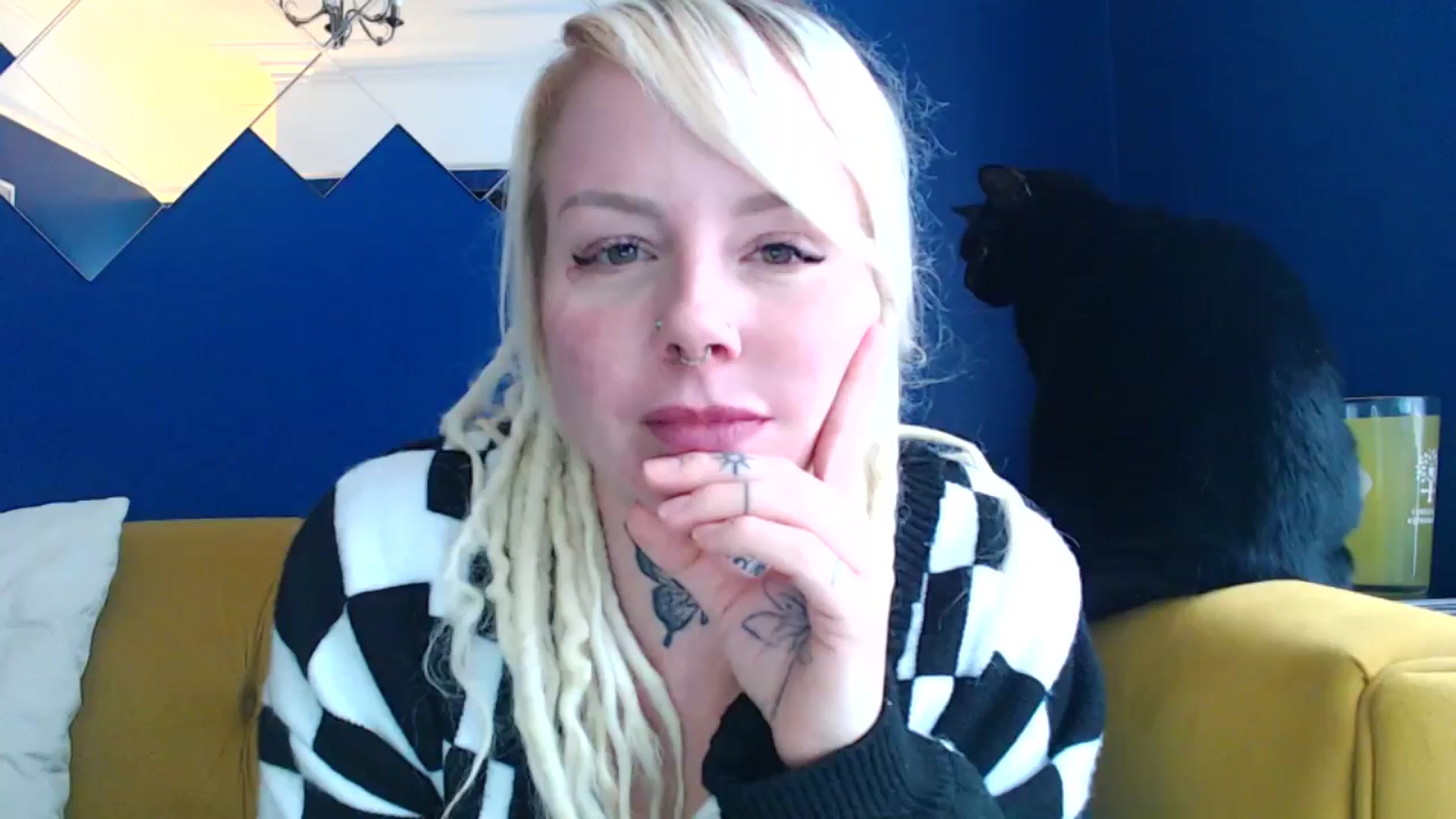 Gallery image thumbnail from pixieDread's myfreecams stream on, 03/10/2025, 12:29 image 1 of 20