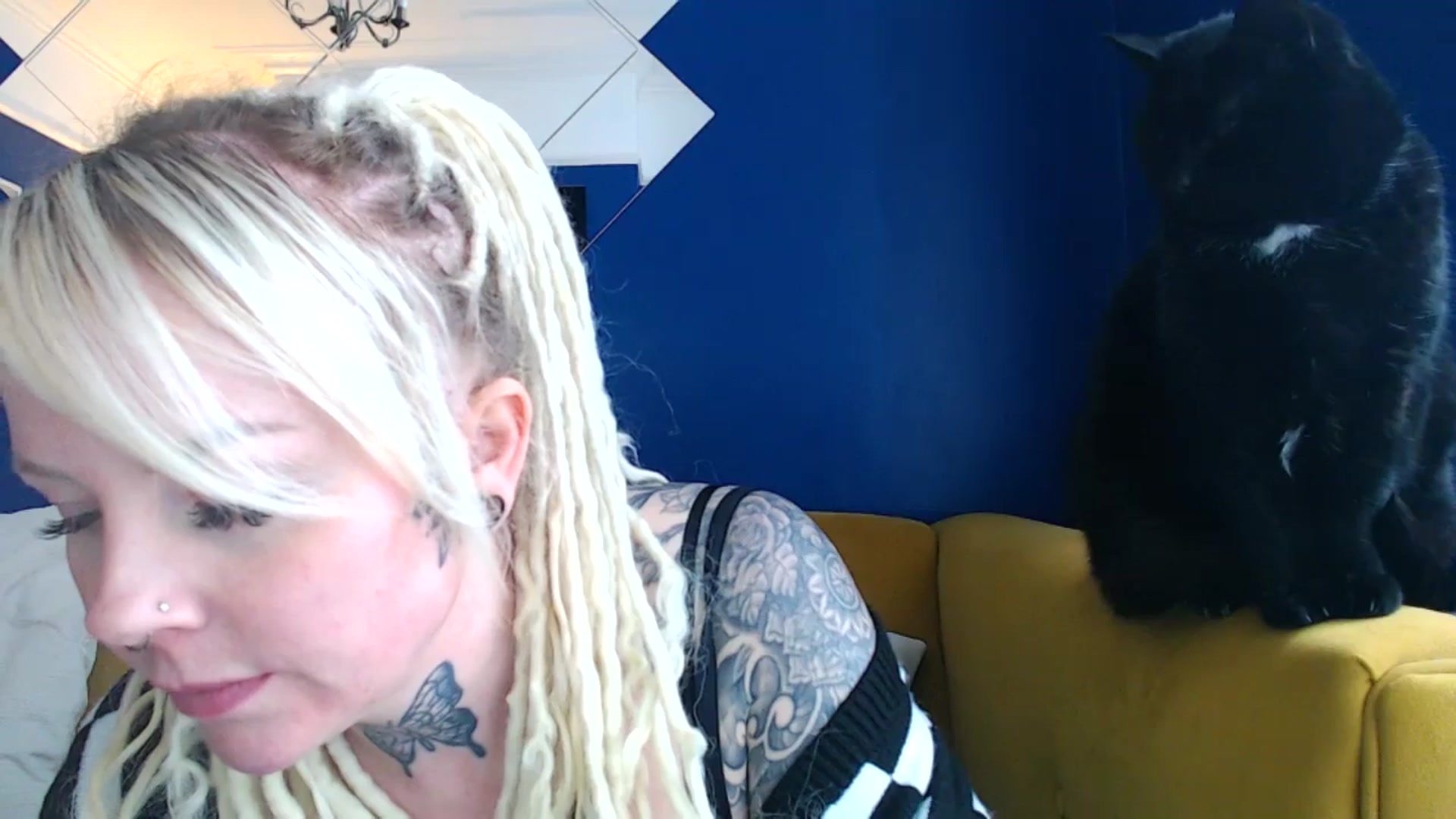 Gallery image thumbnail from pixieDread's myfreecams stream on, 03/10/2025, 12:29 image 7 of 20