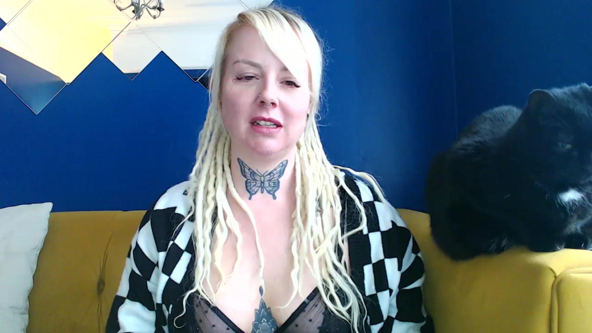 Gallery image thumbnail from pixieDread's myfreecams stream on, 03/10/2025, 12:29 image 3 of 20