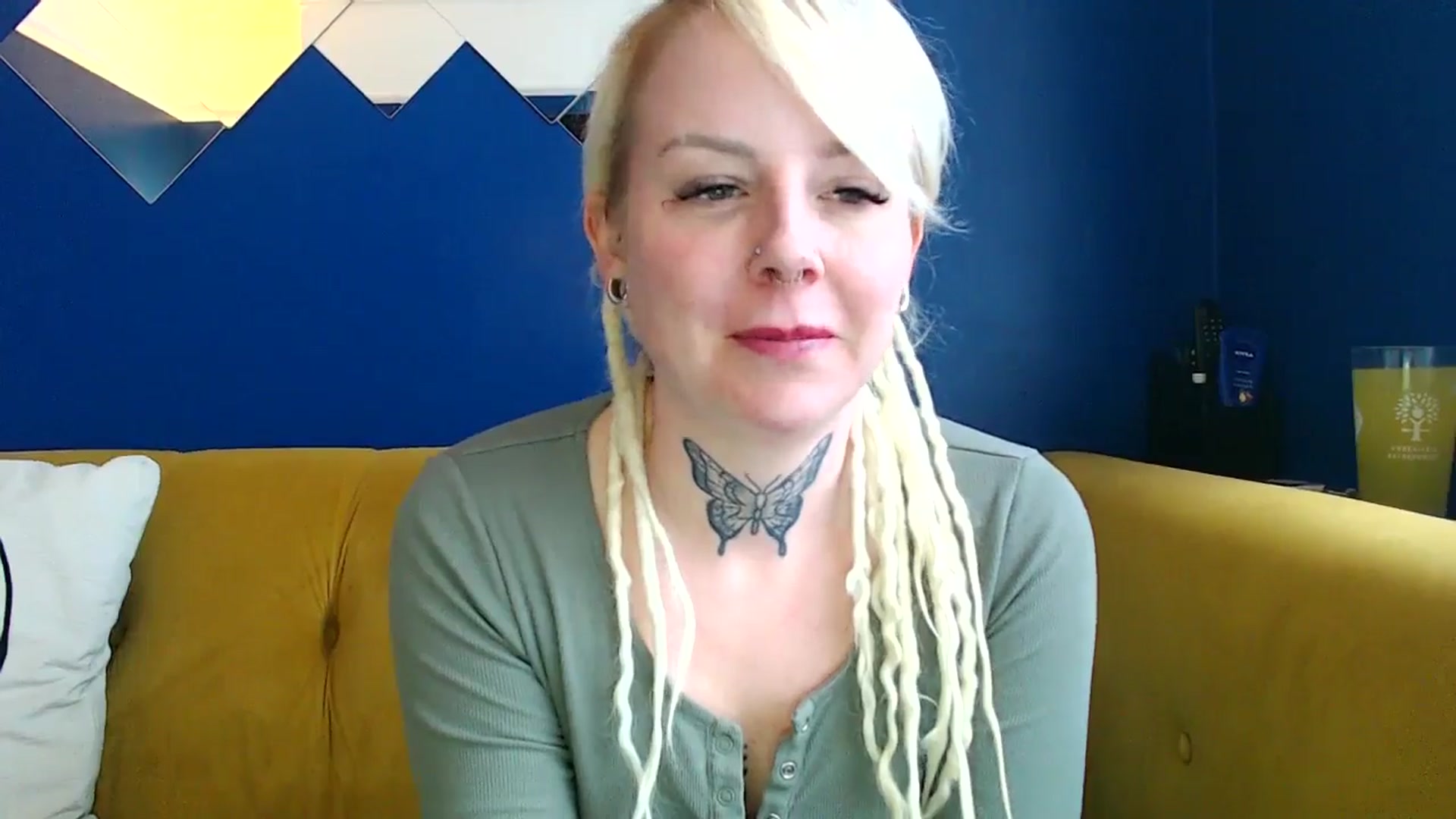 Gallery image thumbnail from pixieDread's myfreecams stream on, 03/19/2025, 12:11 image 13 of 20