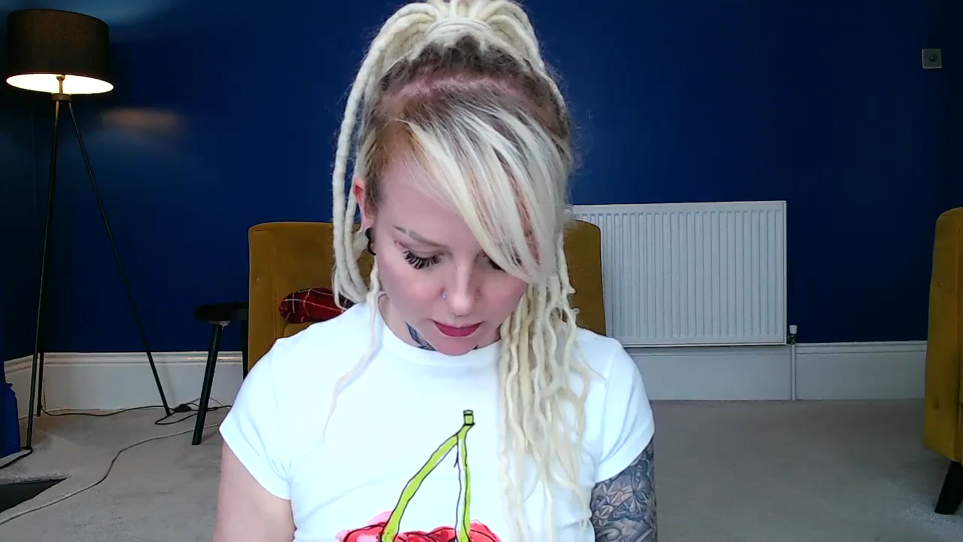 Gallery image thumbnail from pixieDread's myfreecams stream on, 03/27/2025, 12:30 image 17 of 20