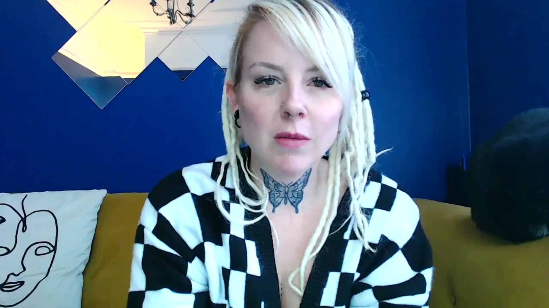 Gallery image thumbnail from pixieDread's myfreecams stream on, 03/31/2025, 10:39 image 17 of 20