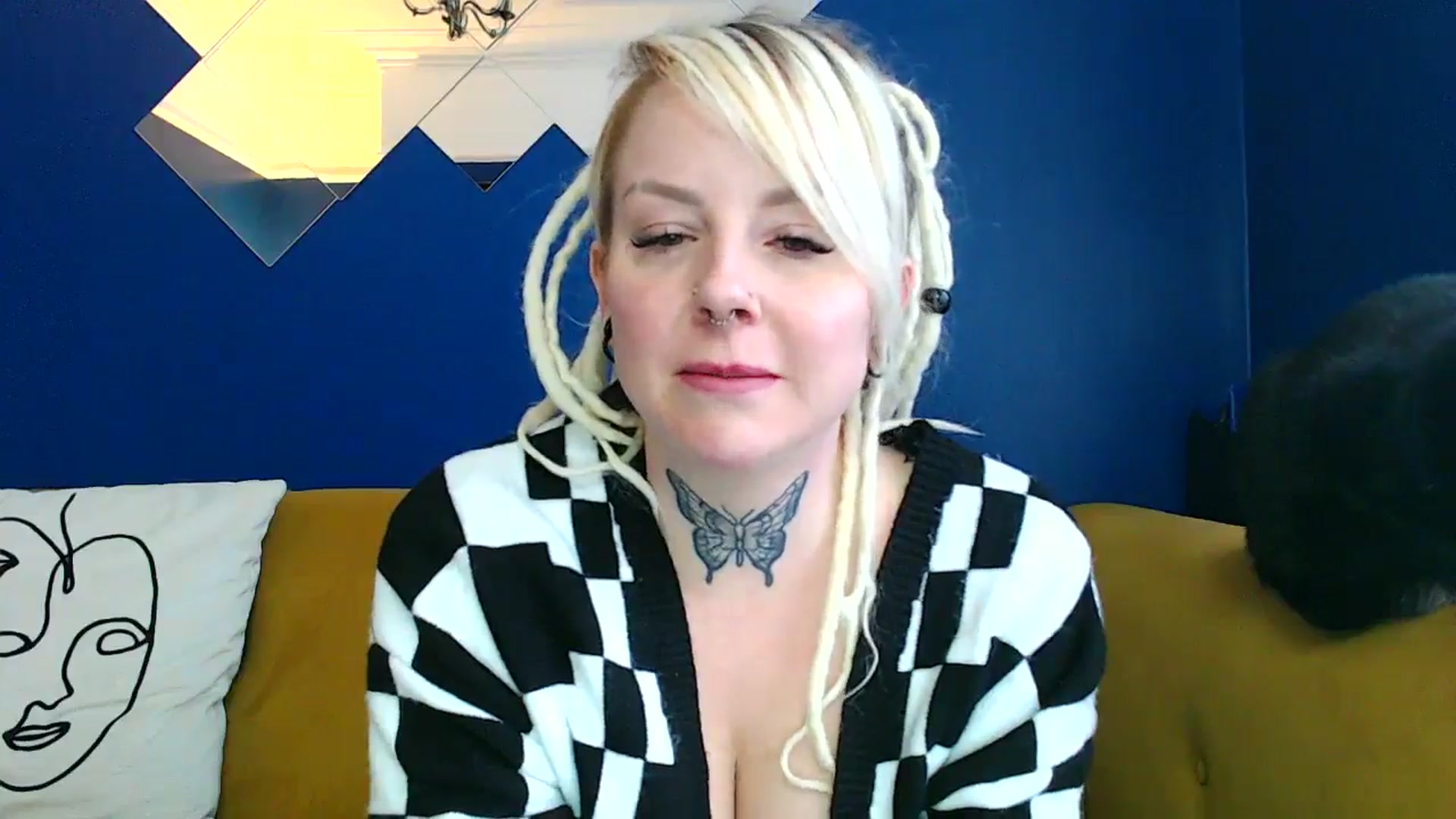 Gallery image thumbnail from pixieDread's myfreecams stream on, 03/31/2025, 10:39 image 12 of 20