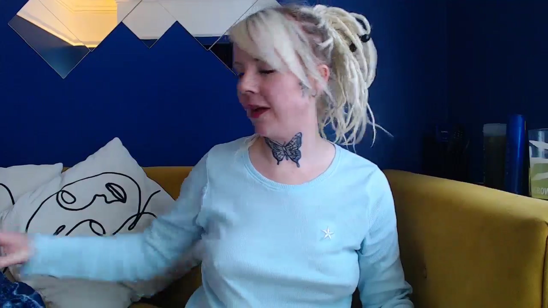 Gallery image thumbnail from pixieDread's myfreecams stream on, 04/03/2025, 12:34 image 4 of 20