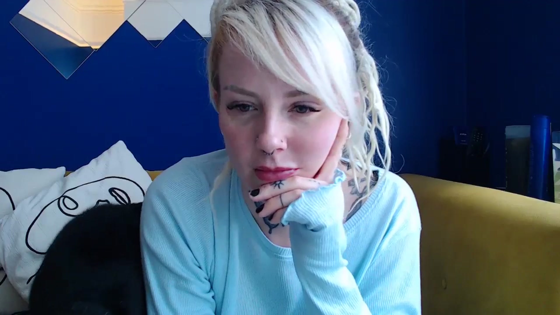 Gallery image thumbnail from pixieDread's myfreecams stream on, 04/03/2025, 12:34 image 14 of 20