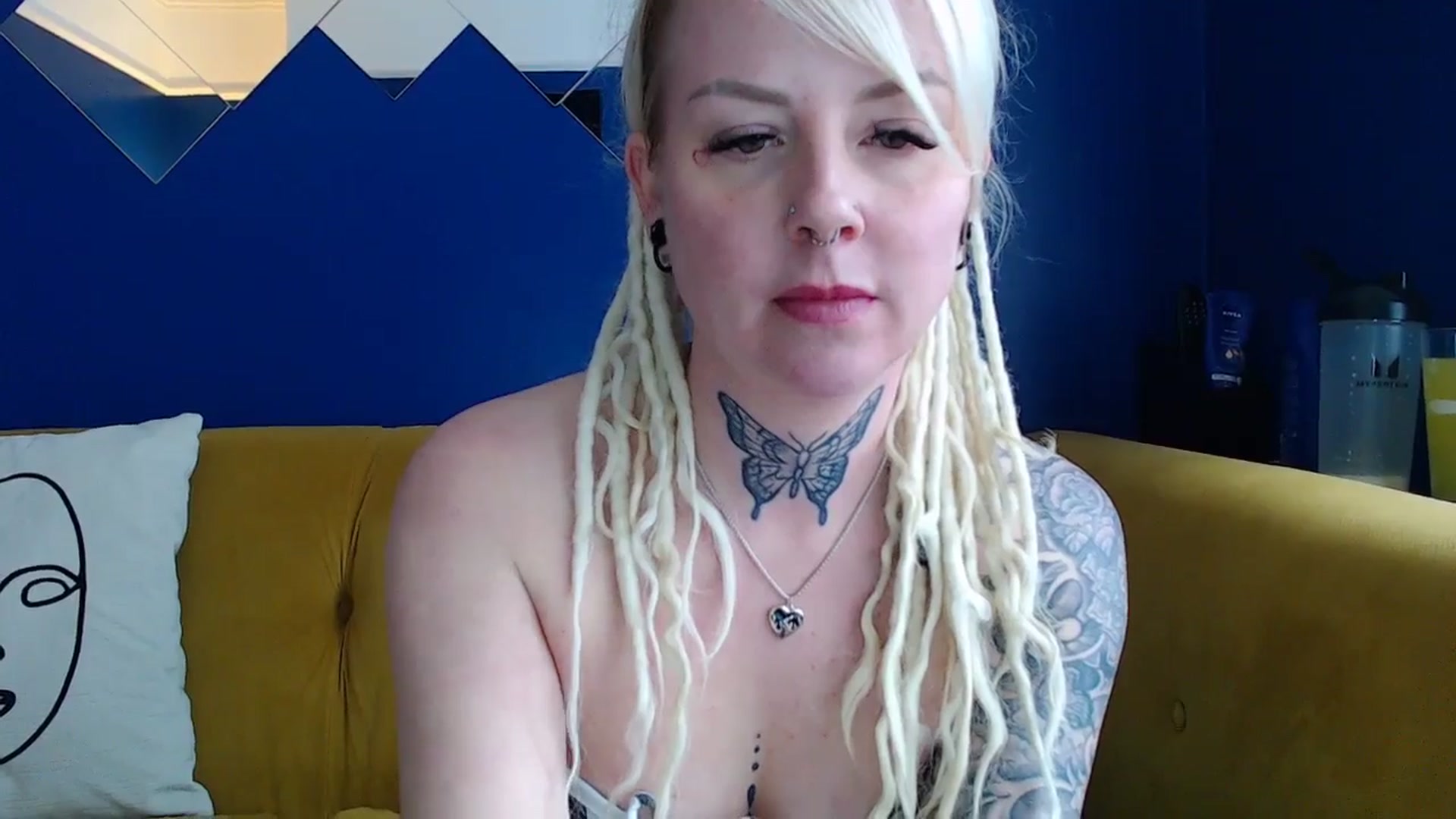 Gallery image thumbnail from pixieDread's myfreecams stream on, 04/15/2025, 12:40 image 10 of 20