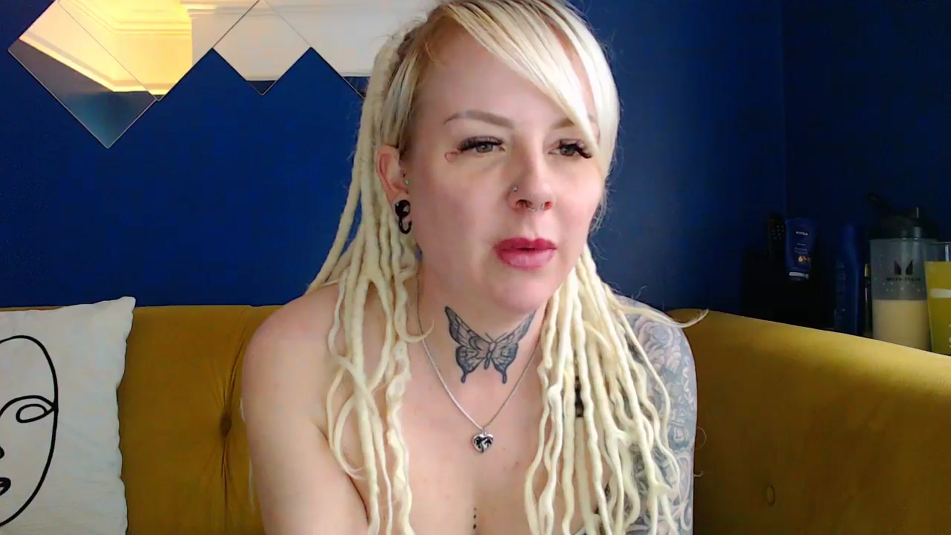 Gallery image thumbnail from pixieDread's myfreecams stream on, 04/15/2025, 12:40 image 3 of 20