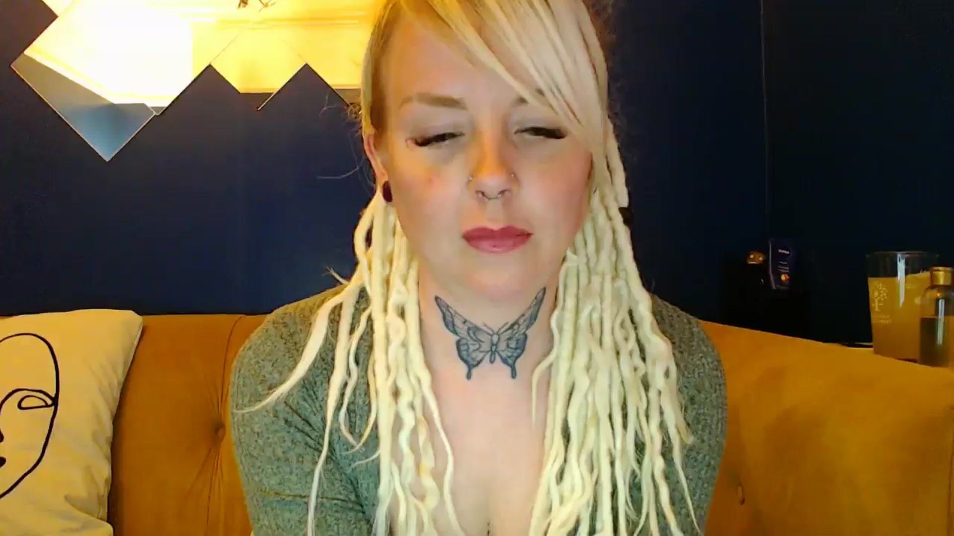 Gallery image thumbnail from pixieDread's myfreecams stream on, 04/25/2025, 19:37 image 16 of 20