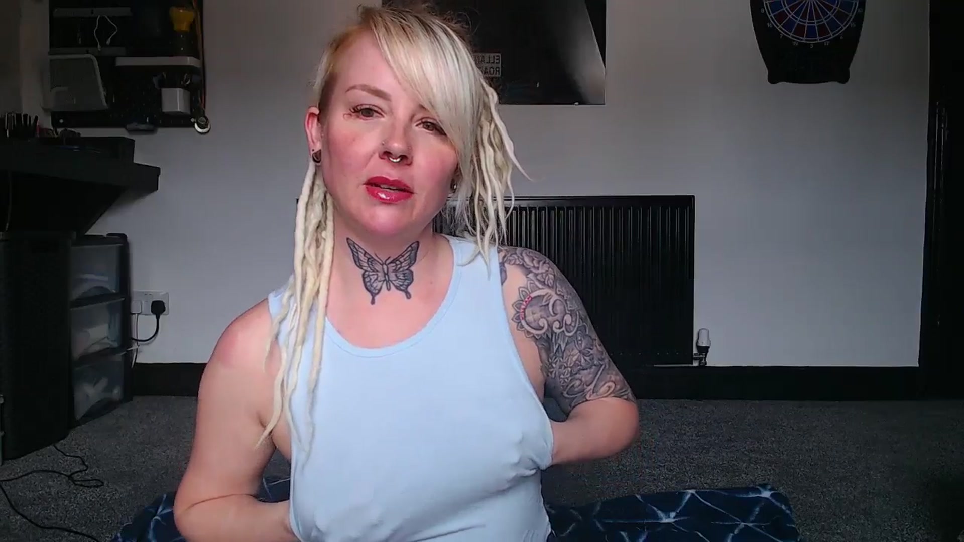 Gallery image thumbnail from pixieDread's myfreecams stream on, 04/28/2025, 11:44 image 10 of 20