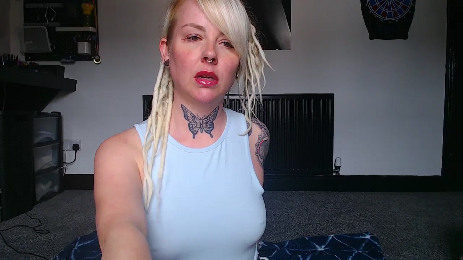 Gallery image thumbnail from pixieDread's myfreecams stream on, 04/28/2025, 11:44 image 16 of 20