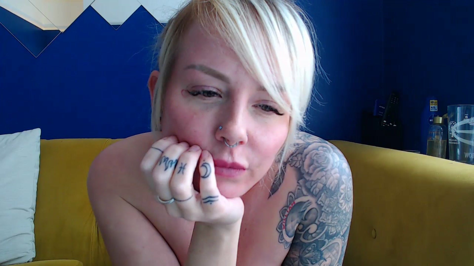 Gallery image thumbnail from pixieDread's myfreecams stream on, 05/06/2025, 13:21 image 13 of 20