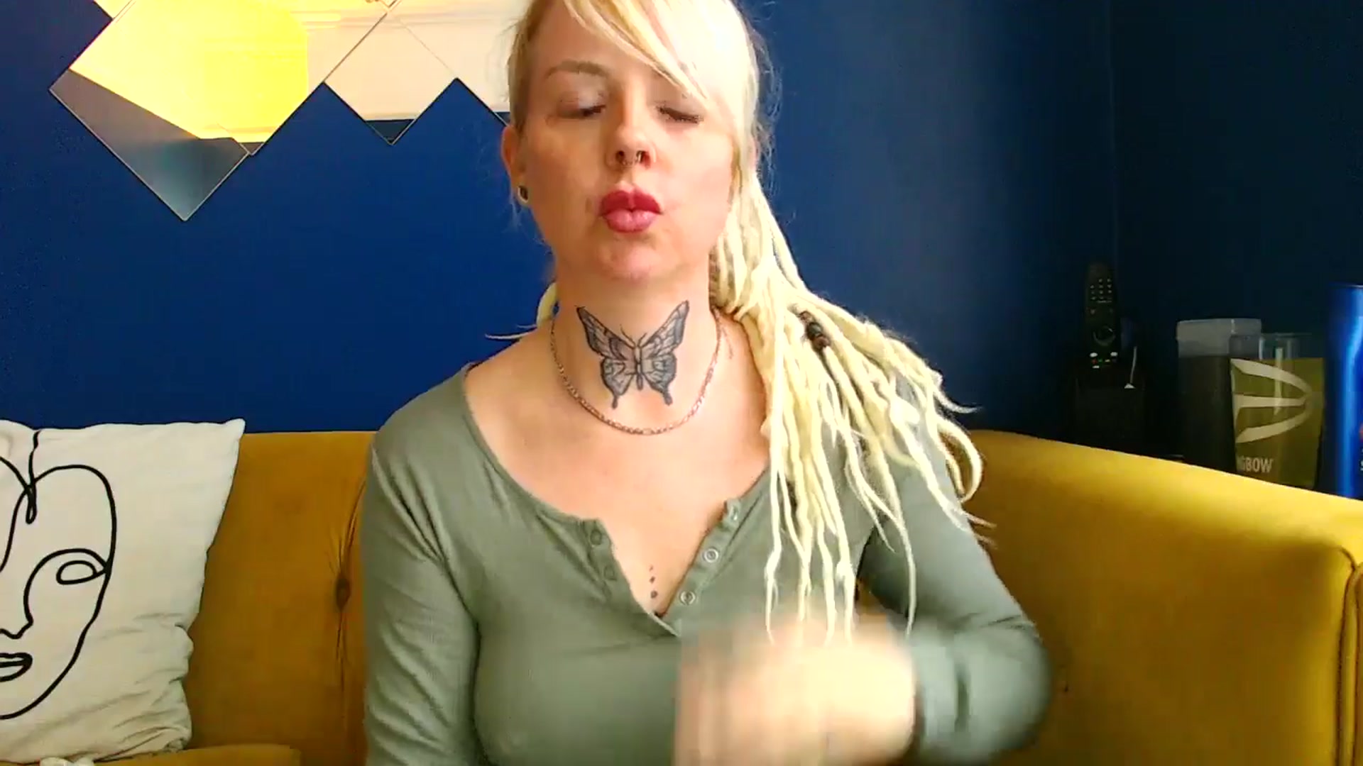 Gallery image thumbnail from pixieDread's myfreecams stream on, 05/09/2025, 11:38 image 3 of 20