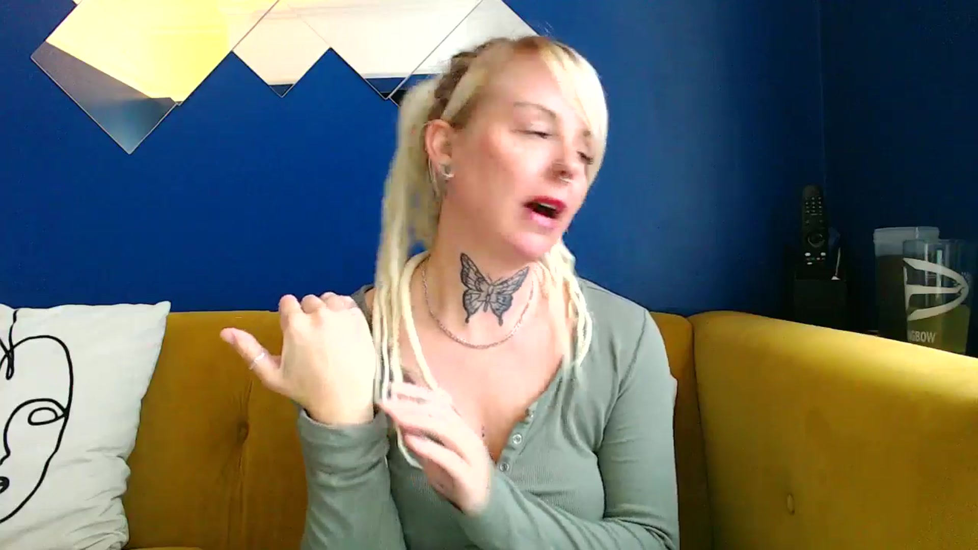 Gallery image thumbnail from pixieDread's myfreecams stream on, 05/09/2025, 12:27 image 3 of 20