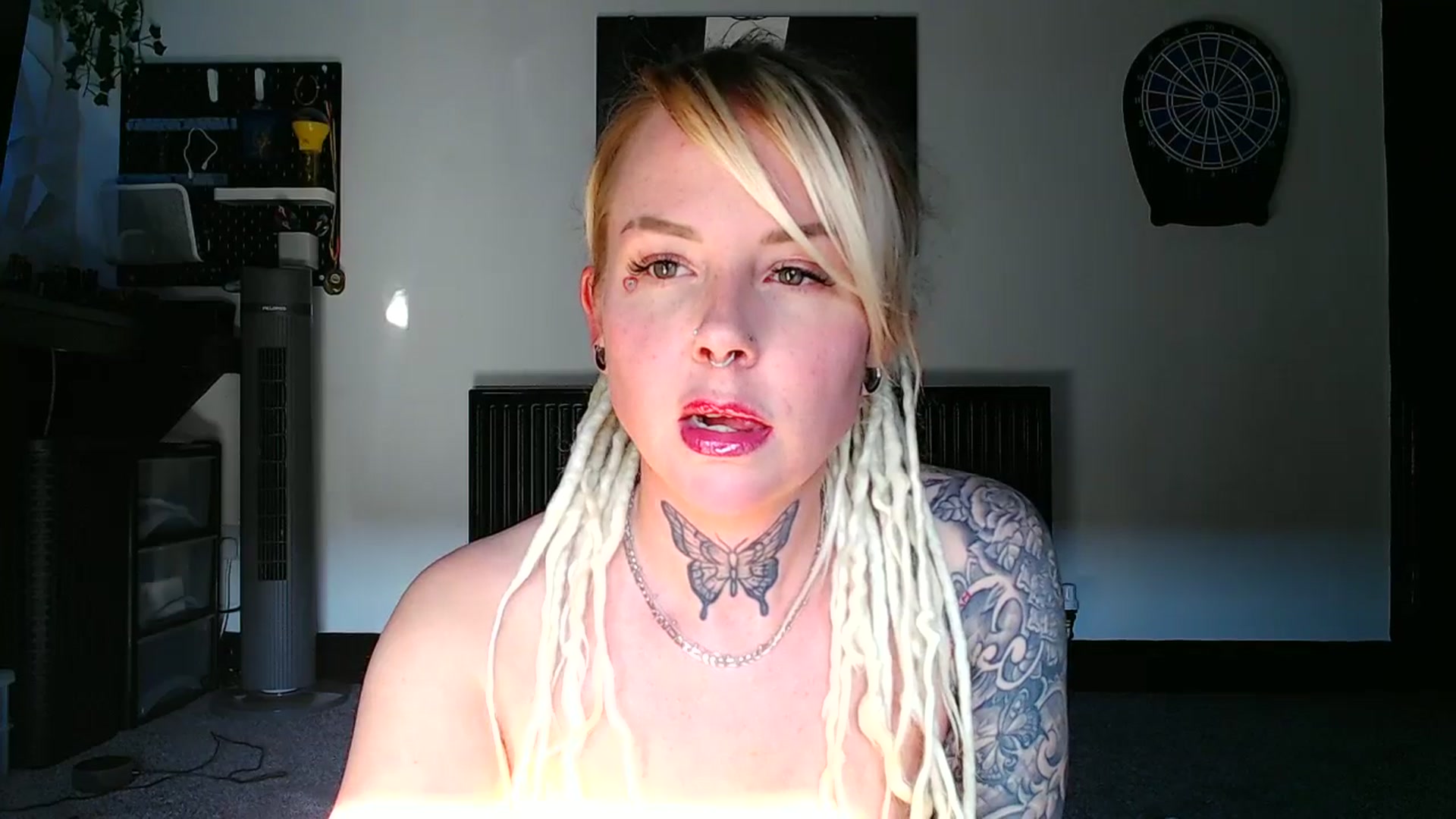 Gallery image thumbnail from pixieDread's myfreecams stream on, 05/09/2025, 17:22 image 2 of 20