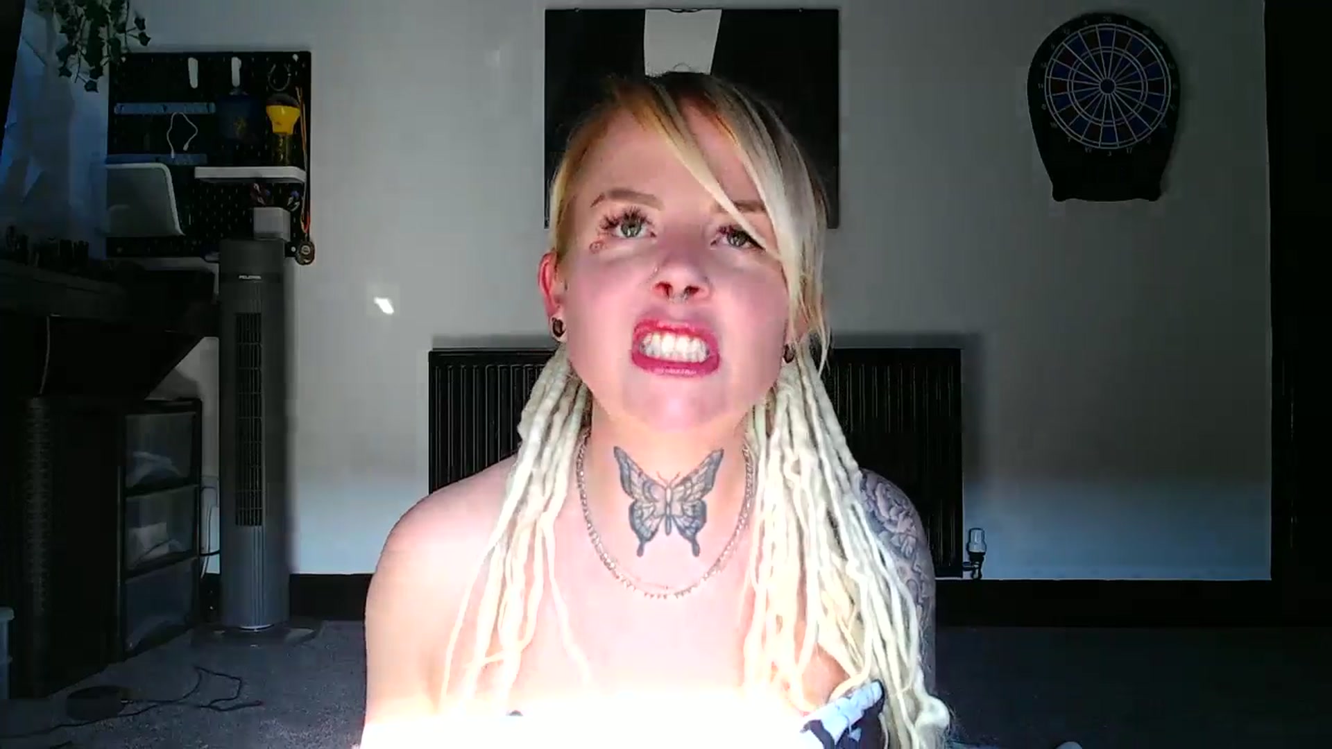 Gallery image thumbnail from pixieDread's myfreecams stream on, 05/09/2025, 17:22 image 7 of 20