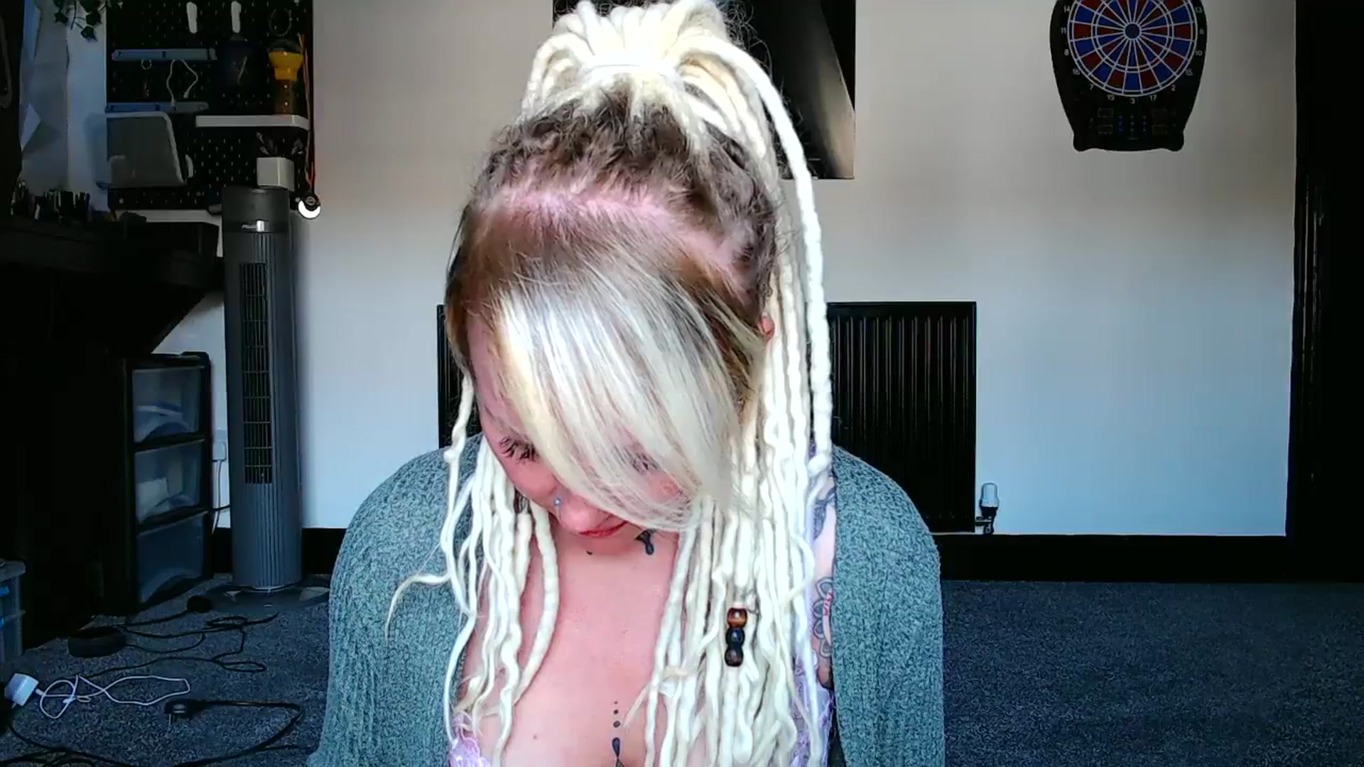 Gallery image thumbnail from pixieDread's myfreecams stream on, 05/12/2025, 12:00 image 9 of 20
