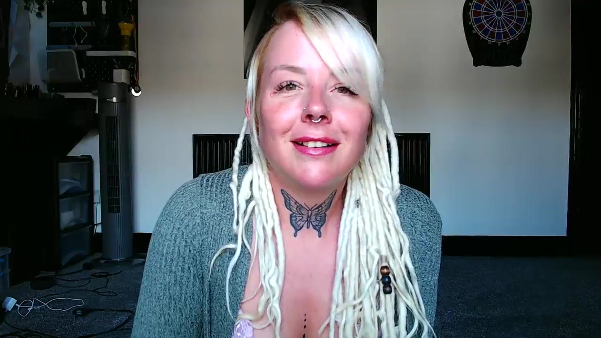 Gallery image thumbnail from pixieDread's myfreecams stream on, 05/12/2025, 12:00 image 11 of 20