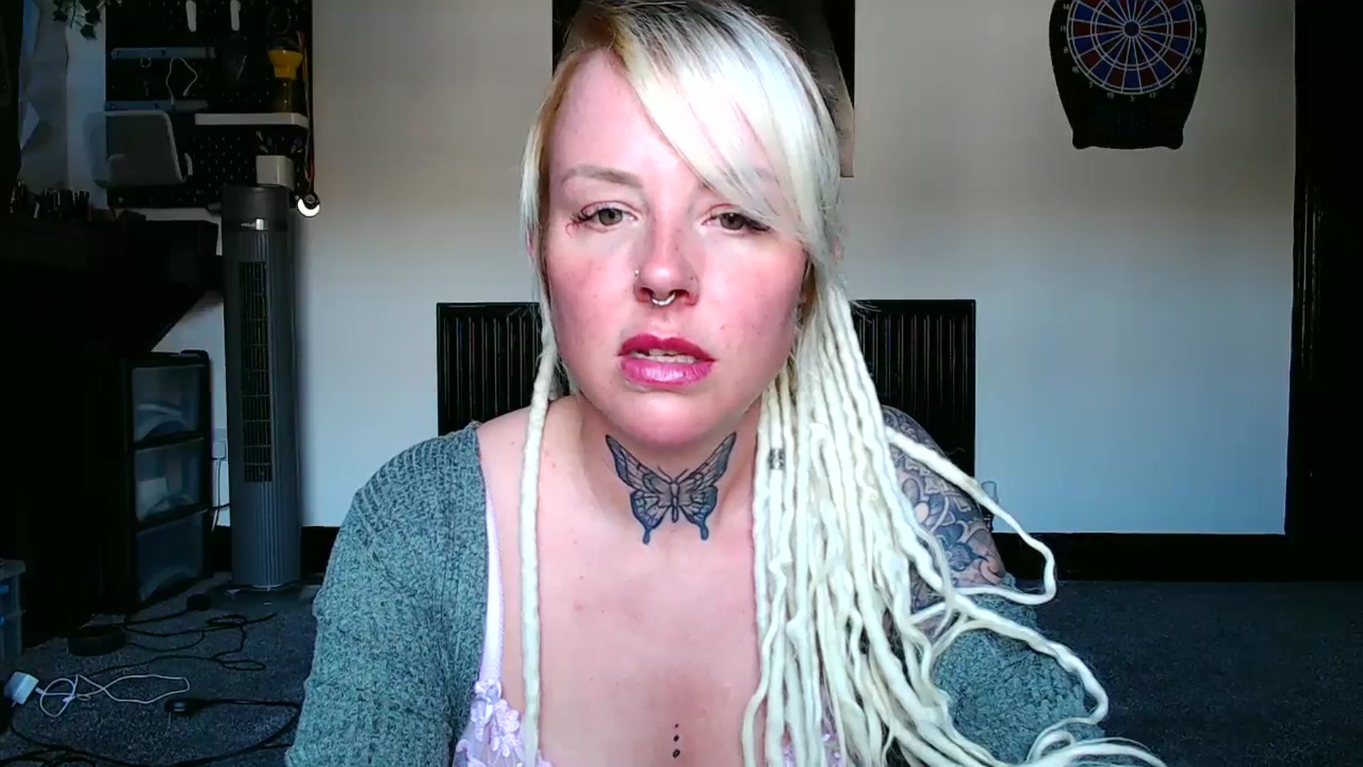 Gallery image thumbnail from pixieDread's myfreecams stream on, 05/12/2025, 12:00 image 17 of 20