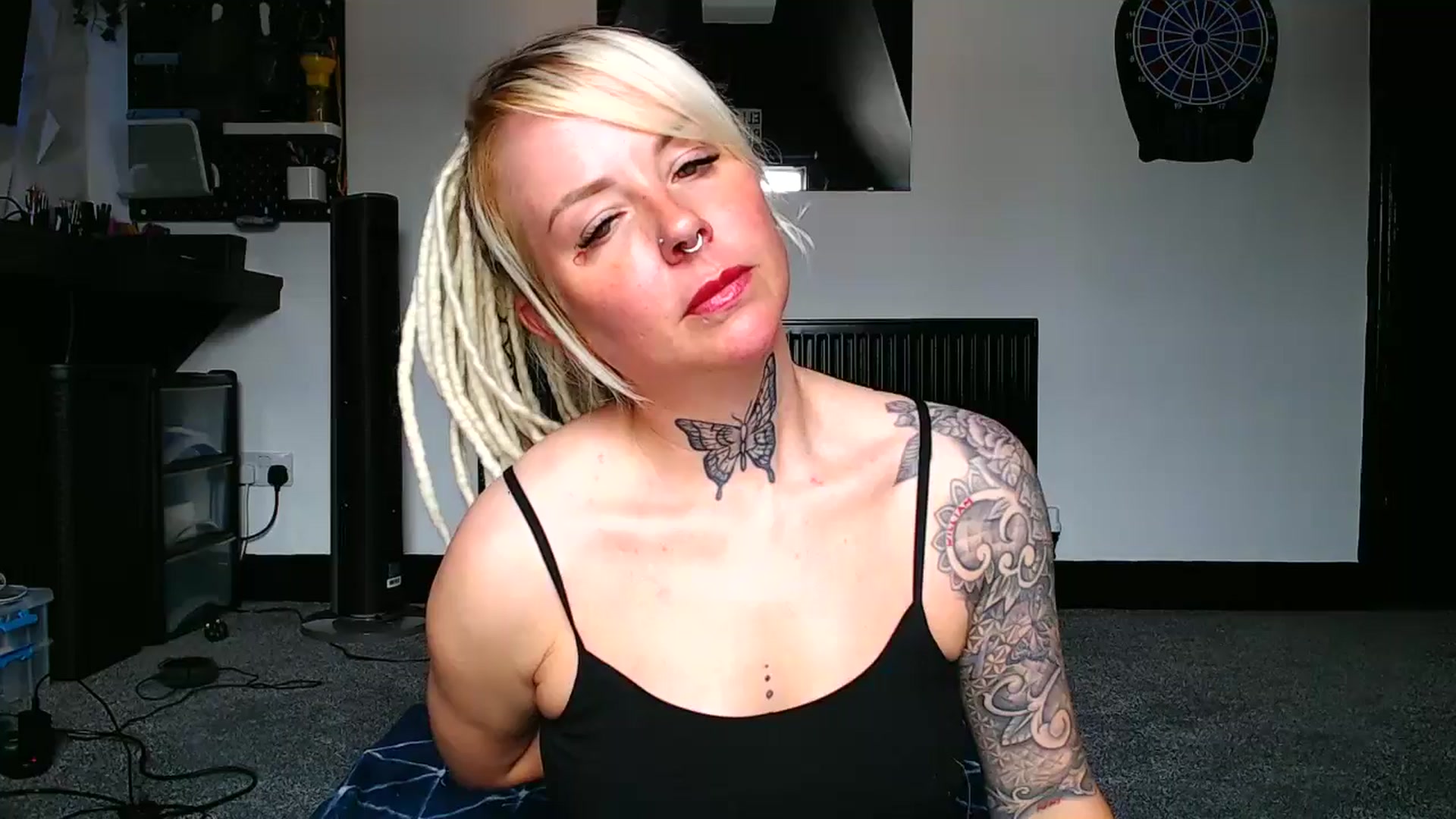 Gallery image thumbnail from pixieDread's myfreecams stream on, 05/15/2025, 11:08 image 6 of 20