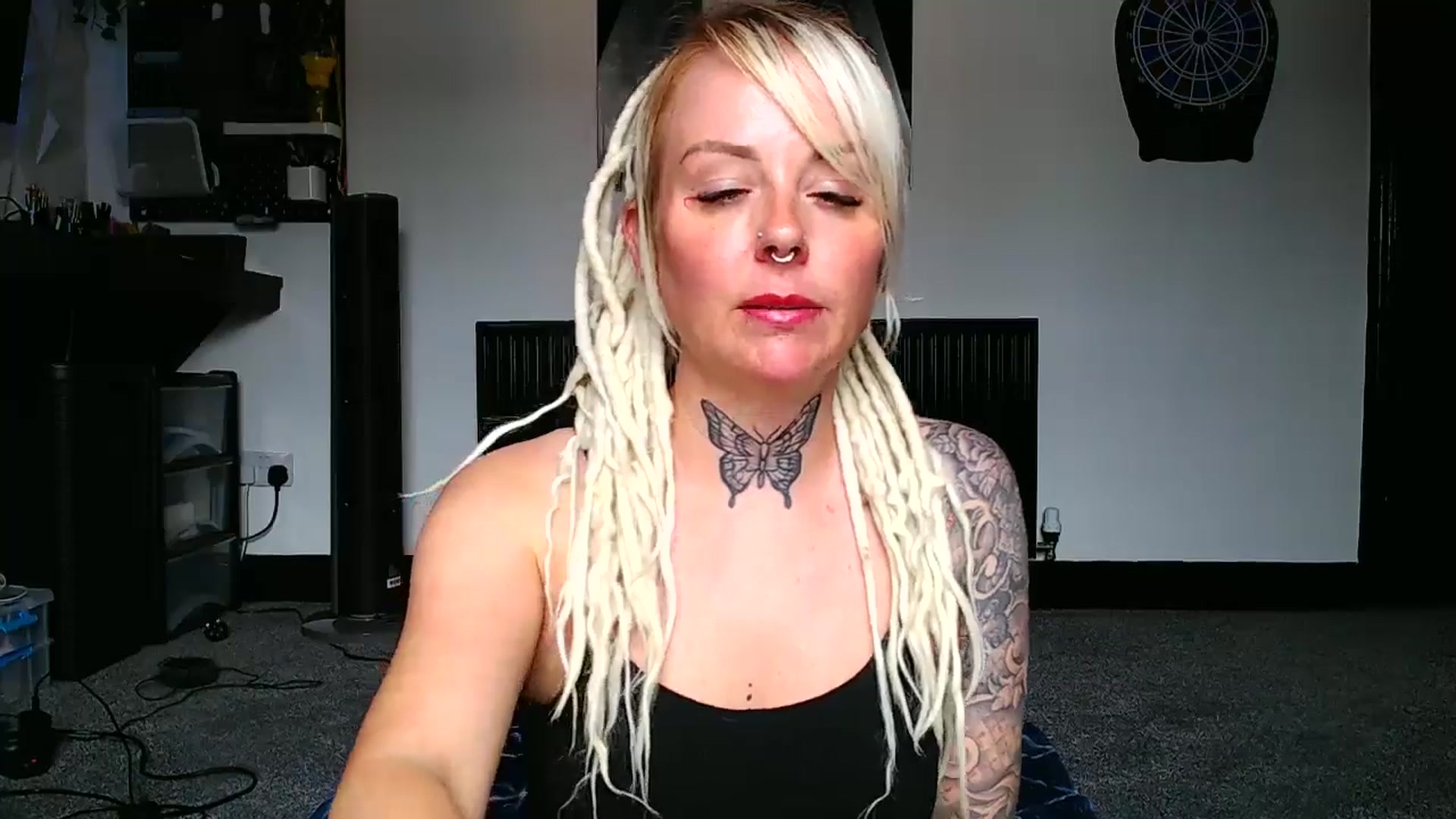 Gallery image thumbnail from pixieDread's myfreecams stream on, 05/15/2025, 11:08 image 5 of 20