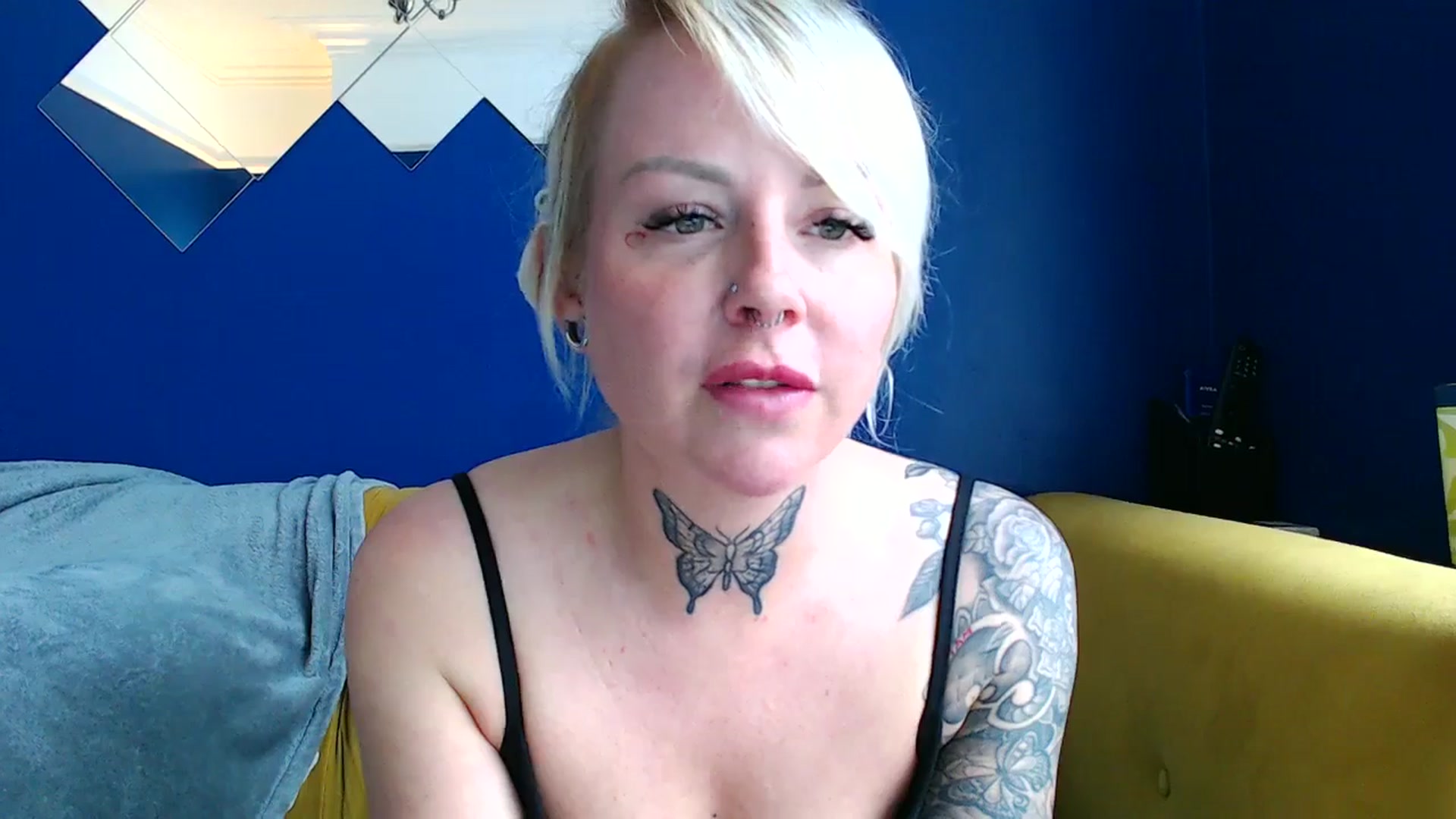 Gallery image thumbnail from pixieDread's myfreecams stream on, 05/16/2025, 11:31 image 10 of 20