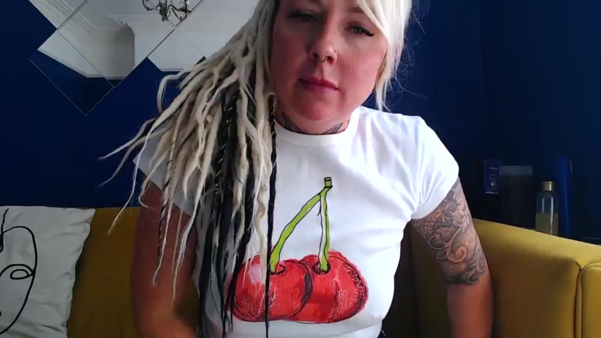 Gallery image thumbnail from pixieDread's myfreecams stream on, 06/15/2025, 14:03 image 15 of 20