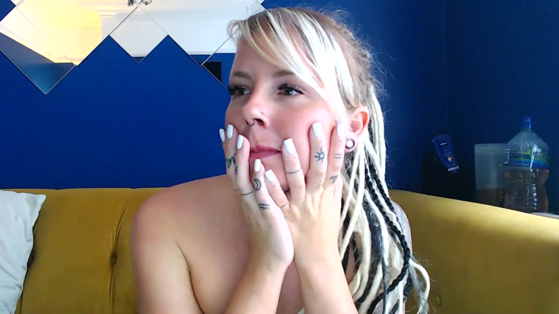 Gallery image thumbnail from pixieDread's myfreecams stream on, 06/16/2025, 11:14 image 1 of 20