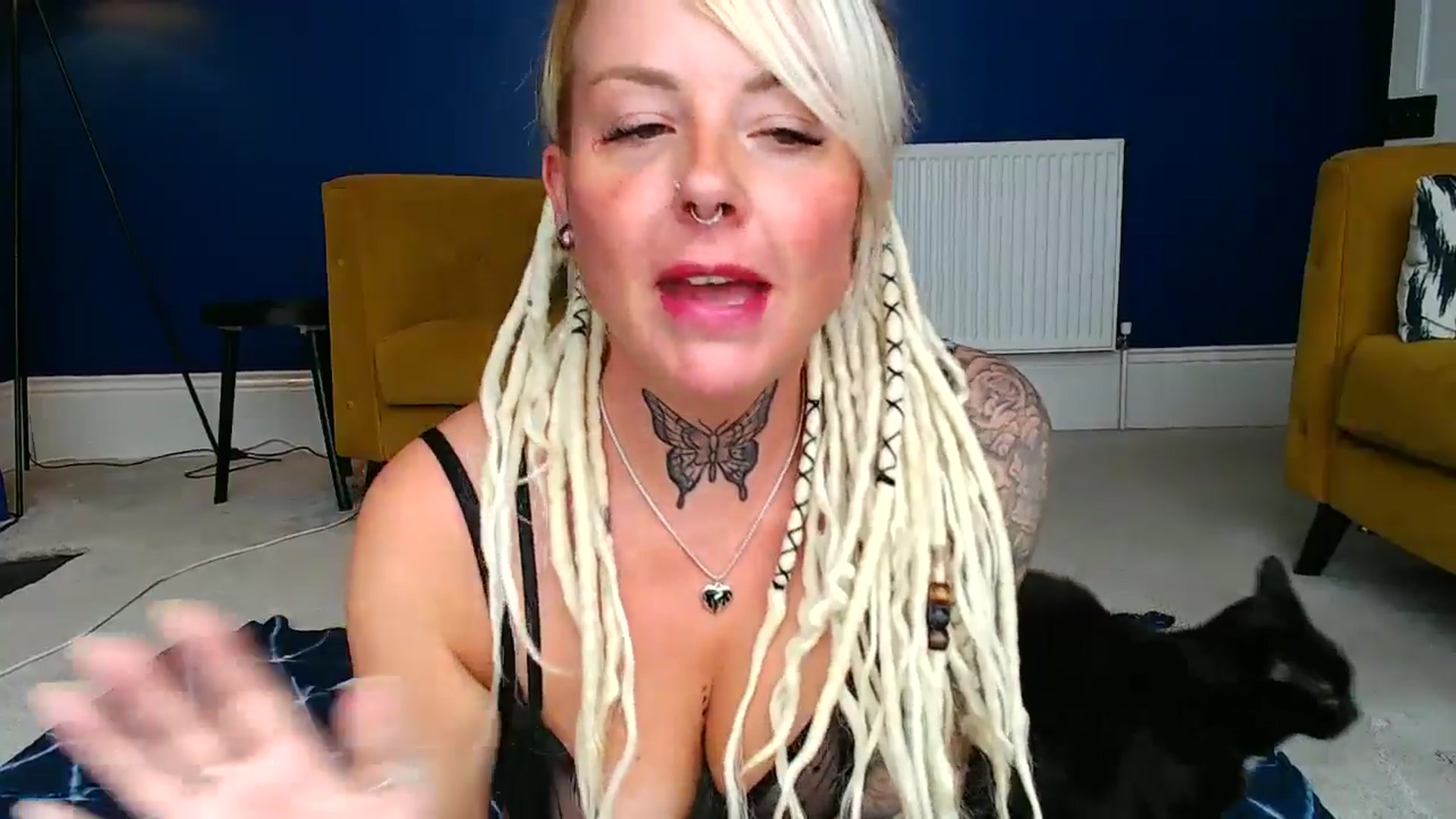 Gallery image thumbnail from pixieDread's myfreecams stream on, 06/26/2025, 10:59 image 4 of 20