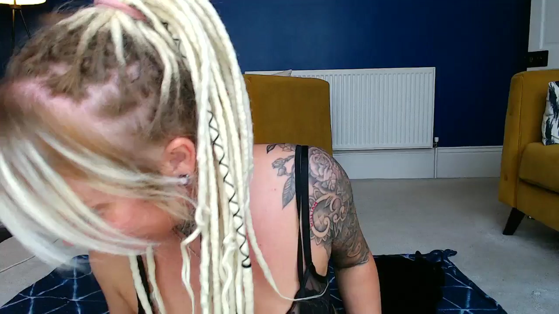 Gallery image thumbnail from pixieDread's myfreecams stream on, 06/26/2025, 12:23 image 7 of 20