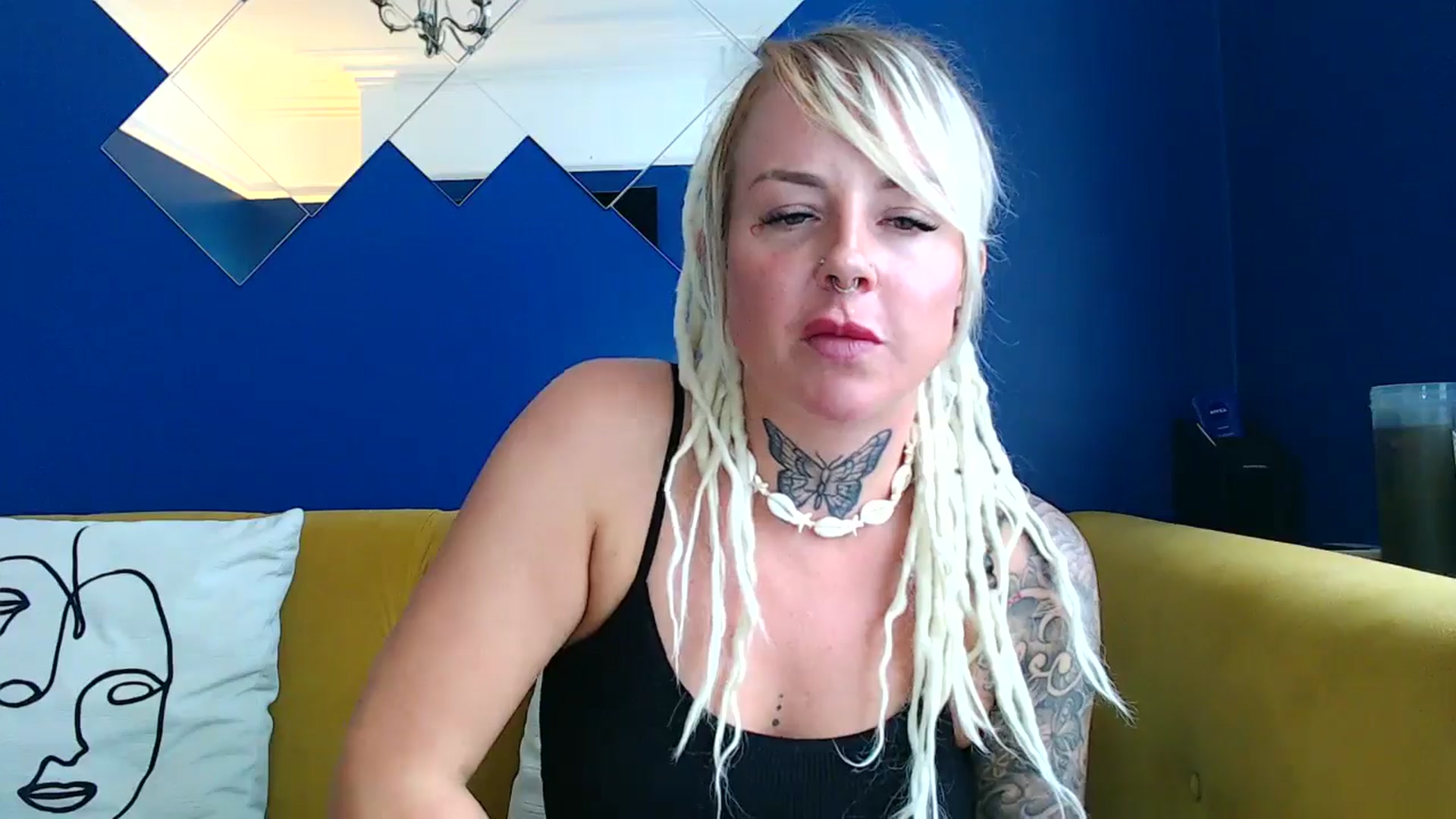 Gallery image thumbnail from pixieDread's myfreecams stream on, 07/03/2025, 10:44 image 17 of 20