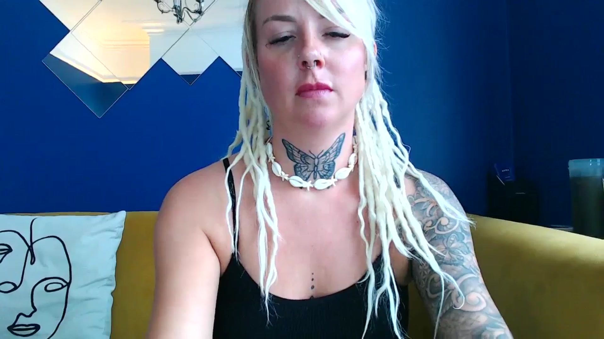 Gallery image thumbnail from pixieDread's myfreecams stream on, 07/03/2025, 10:44 image 12 of 20