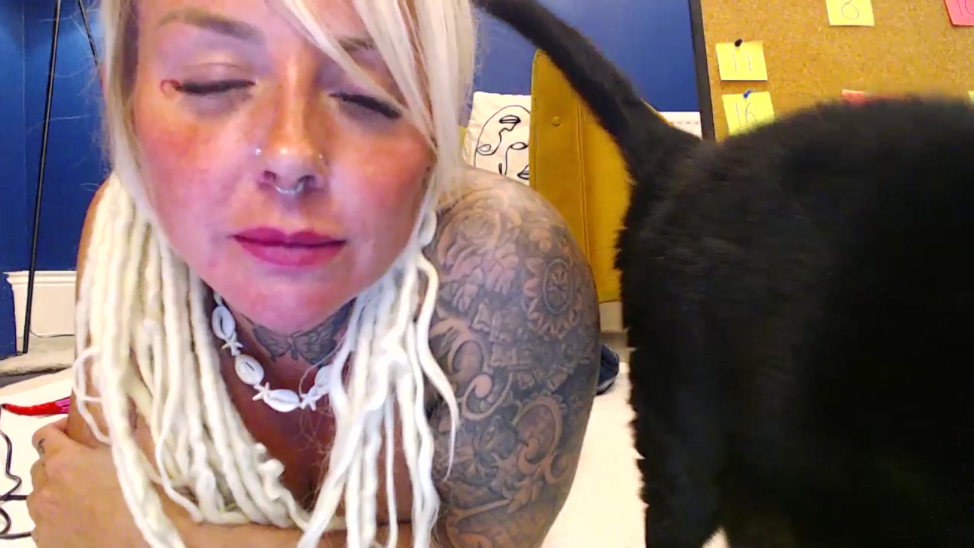 Gallery image thumbnail from pixieDread's myfreecams stream on, 07/04/2025, 21:17 image 20 of 20