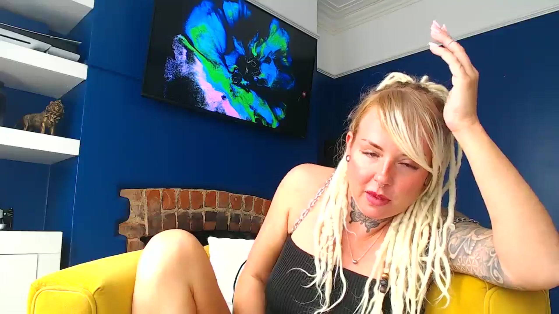 Gallery image thumbnail from pixieDread's myfreecams stream on, 07/09/2025, 11:11 image 15 of 20