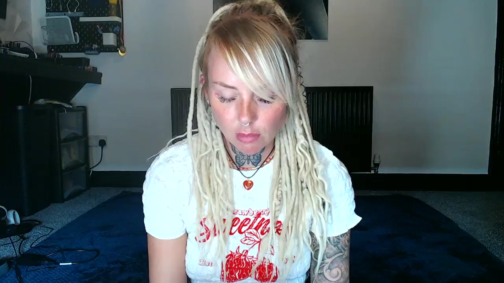 Gallery image thumbnail from pixieDread's myfreecams stream on, 07/31/2025, 19:15 image 1 of 20