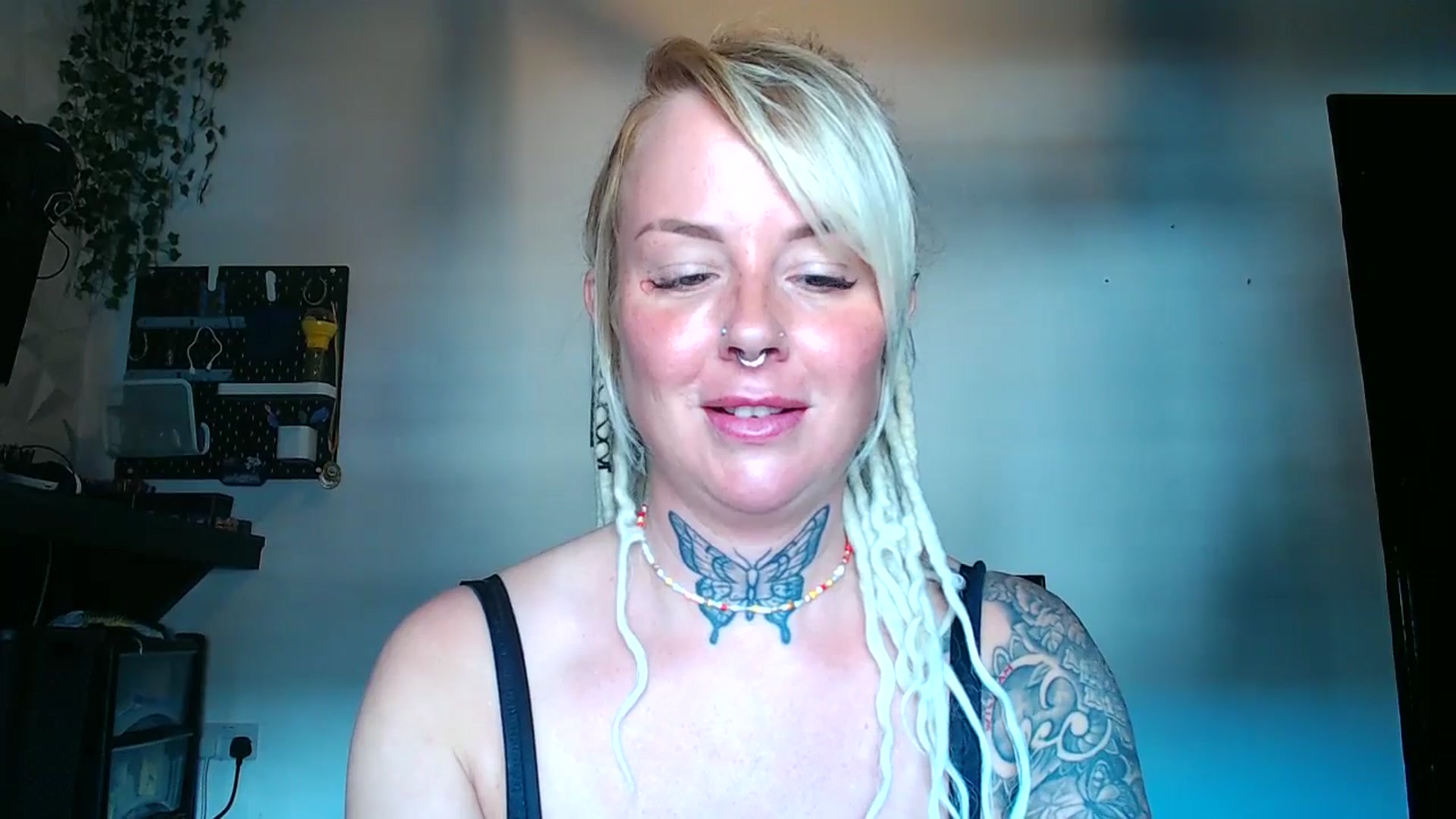 Gallery image thumbnail from pixieDread's myfreecams stream on, 08/01/2025, 11:17 image 7 of 20