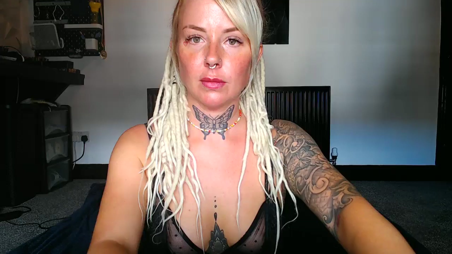 Gallery image thumbnail from pixieDread's myfreecams stream on, 08/01/2025, 11:17 image 1 of 20