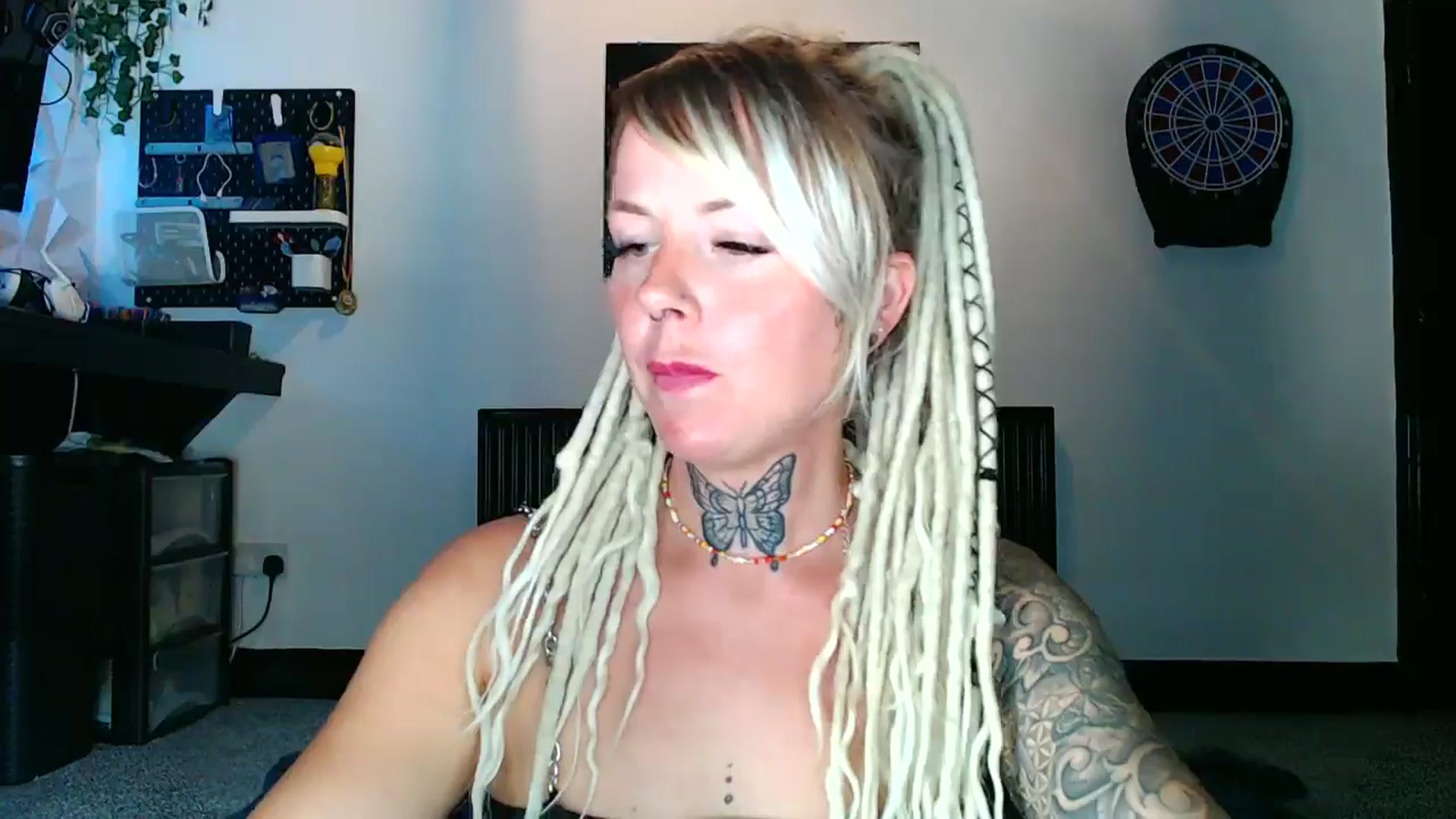 Gallery image thumbnail from pixieDread's myfreecams stream on, 08/12/2025, 16:26 image 5 of 20
