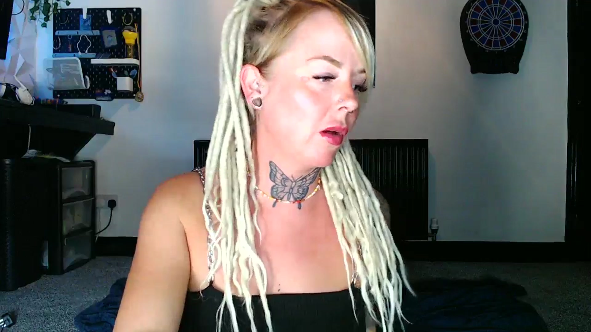 Gallery image thumbnail from pixieDread's myfreecams stream on, 08/12/2025, 16:26 image 14 of 20