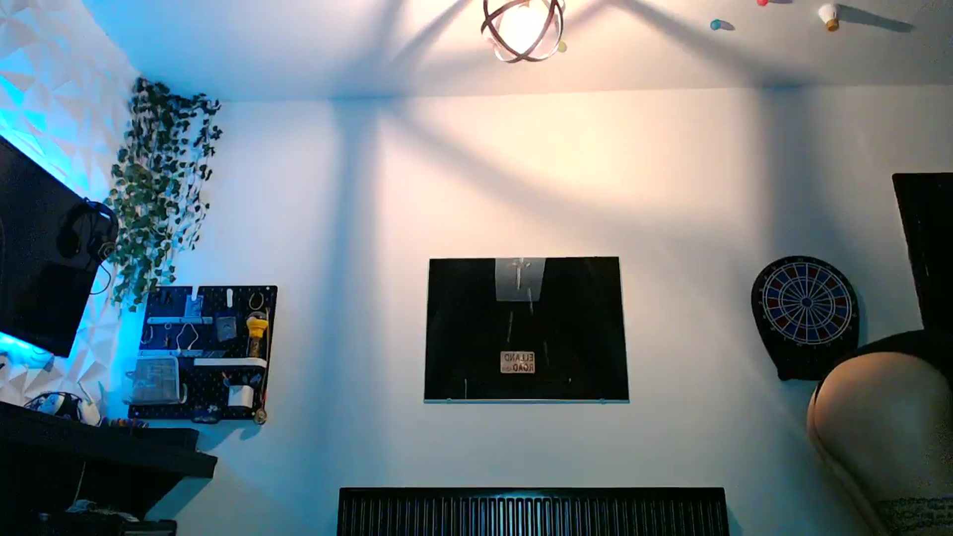 Gallery image thumbnail from pixieDread's myfreecams stream on, 08/12/2025, 19:52 image 16 of 20