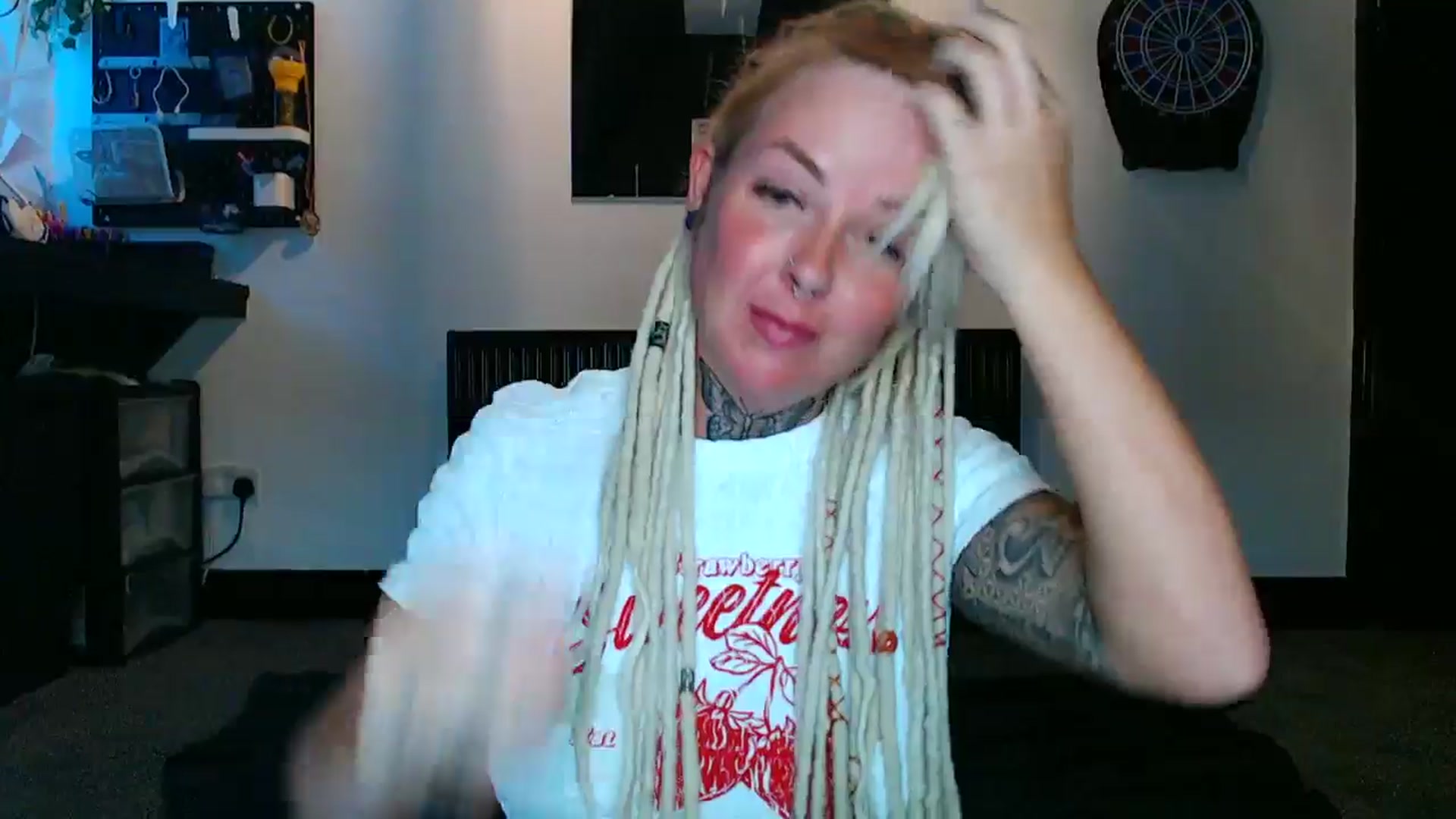 Gallery image thumbnail from pixieDread's myfreecams stream on, 08/15/2025, 19:25 image 5 of 20