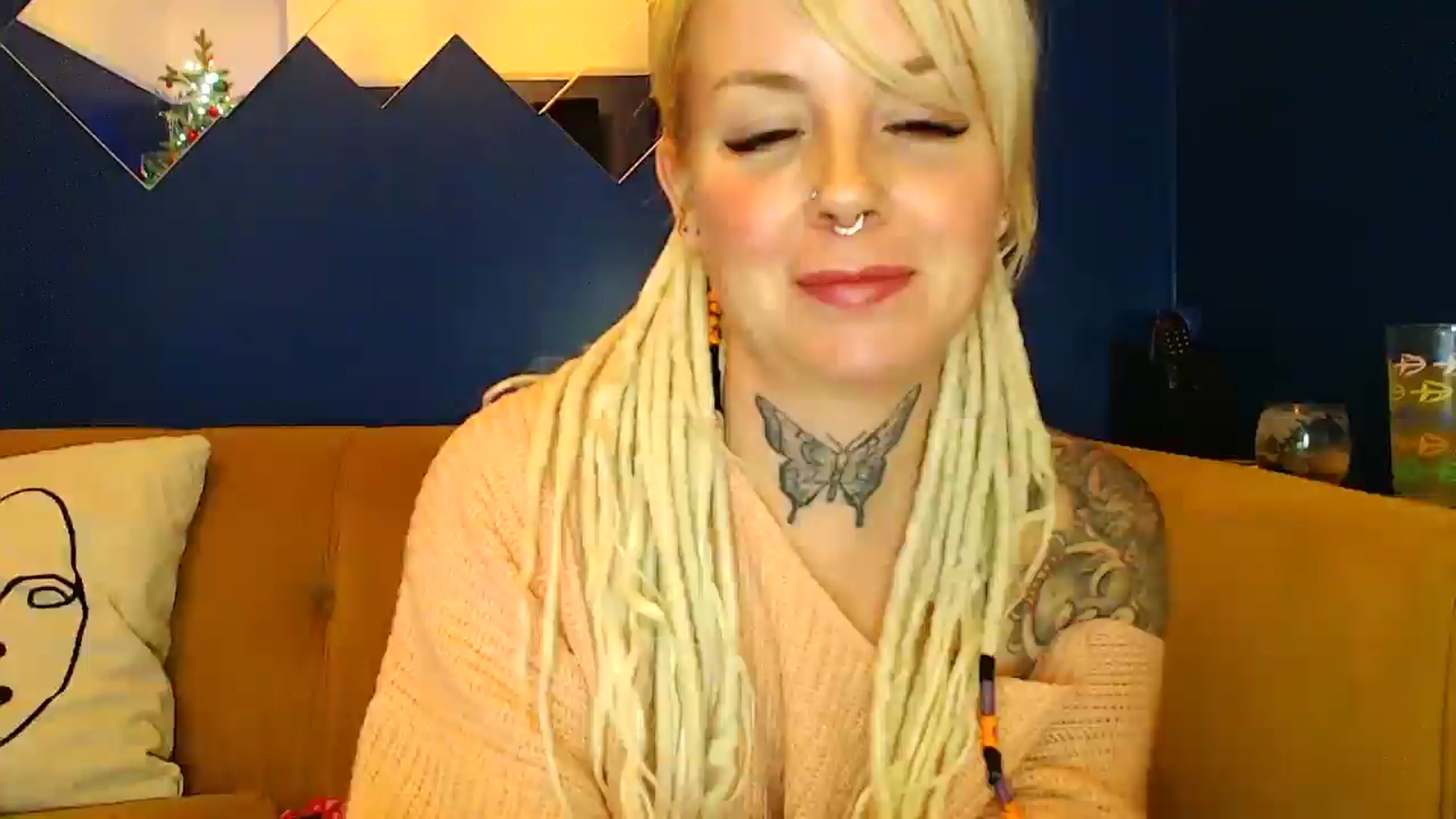 Gallery image thumbnail from pixieDread's myfreecams stream on, 11/26/2025, 23:23 image 19 of 20