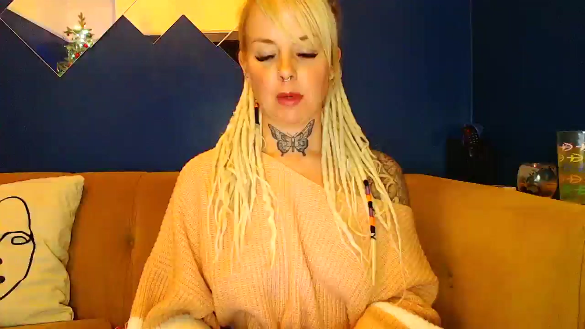 Gallery image thumbnail from pixieDread's myfreecams stream on, 11/26/2025, 23:23 image 18 of 20