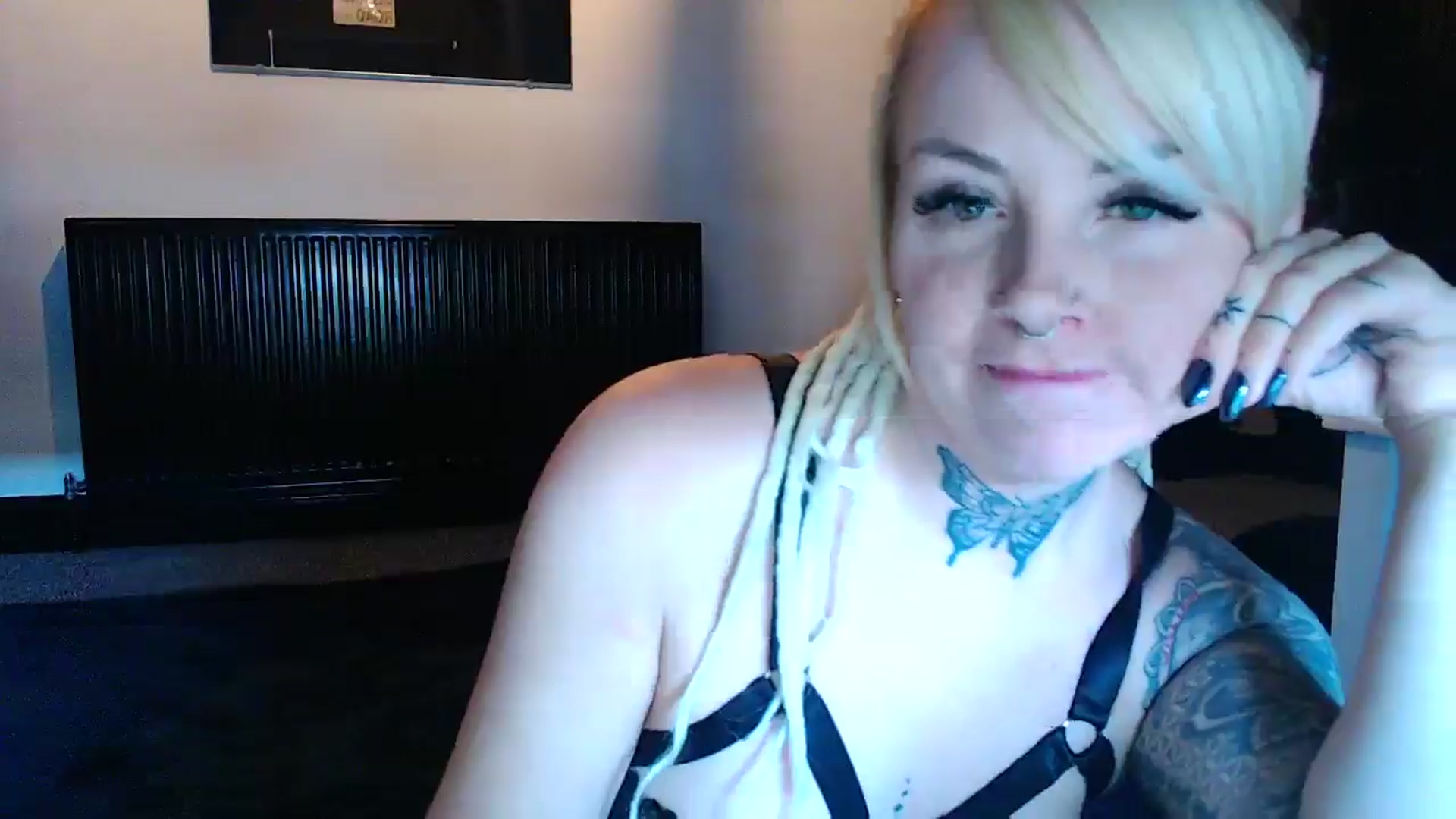 Gallery image thumbnail from pixieDread's myfreecams stream on, 11/28/2025, 12:31 image 18 of 20