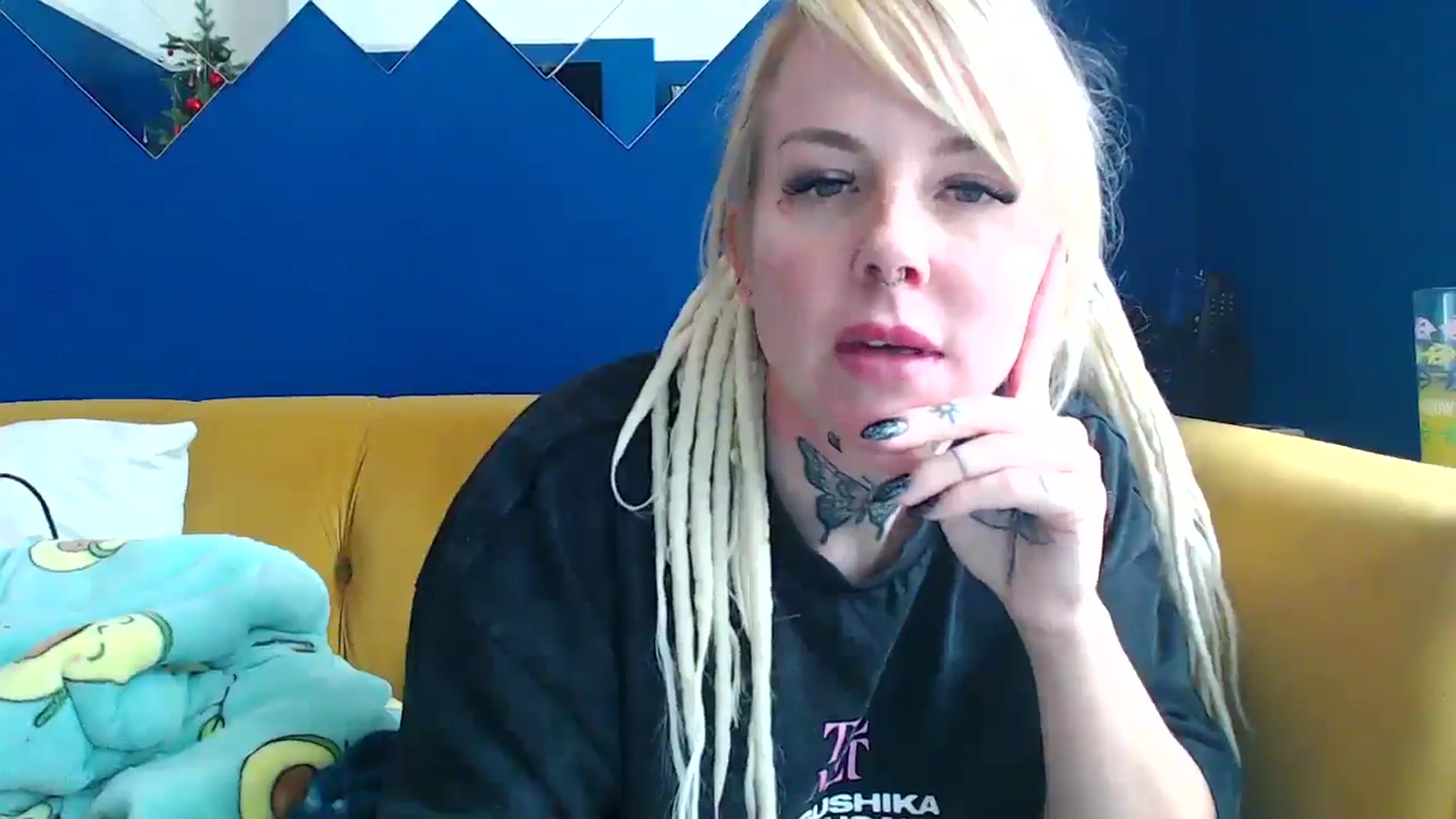 Gallery image thumbnail from pixieDread's myfreecams stream on, 12/02/2025, 14:36 image 6 of 20